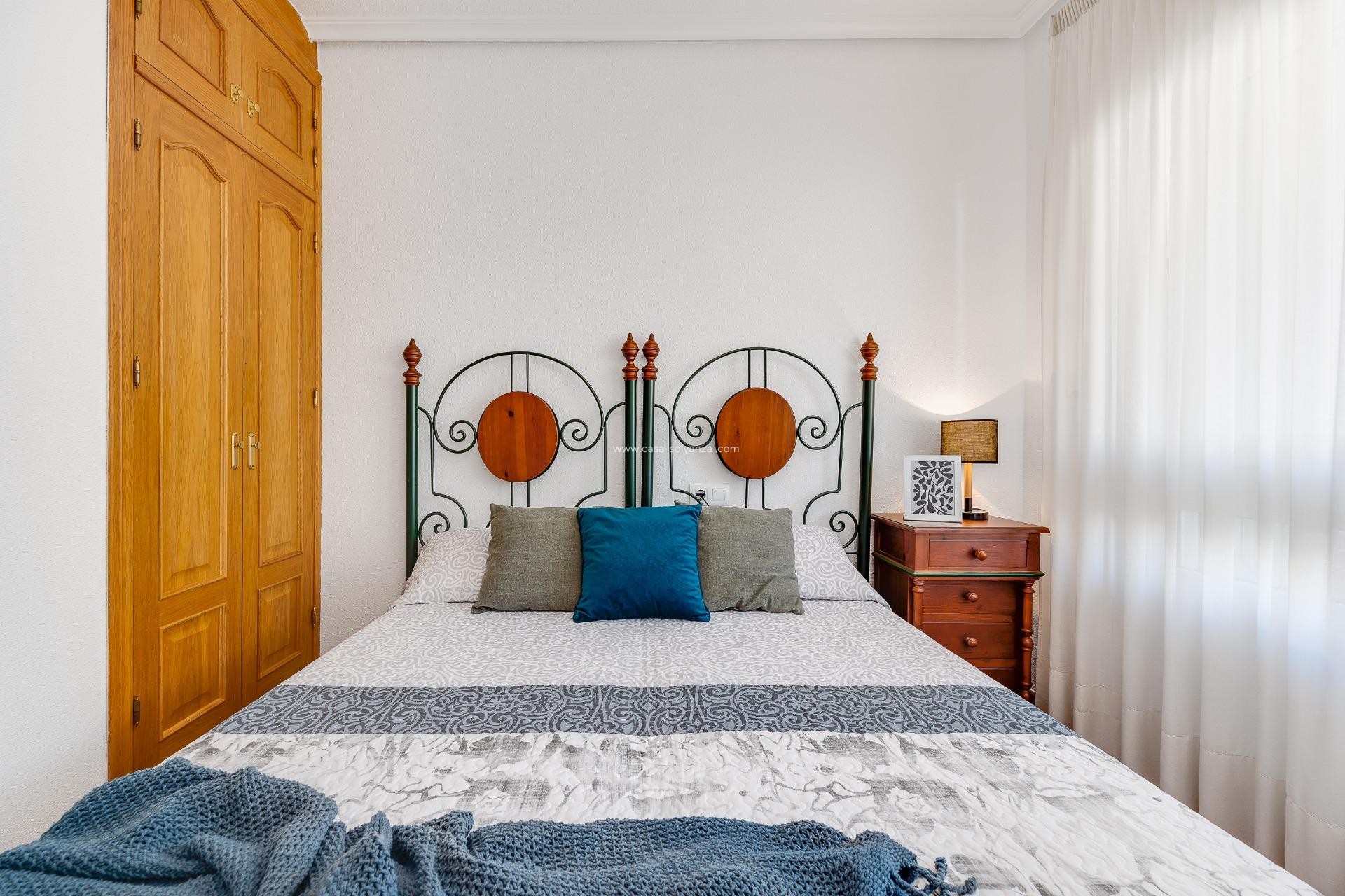 Revente - Appartement - Torrevieja - Paseo Maritimo