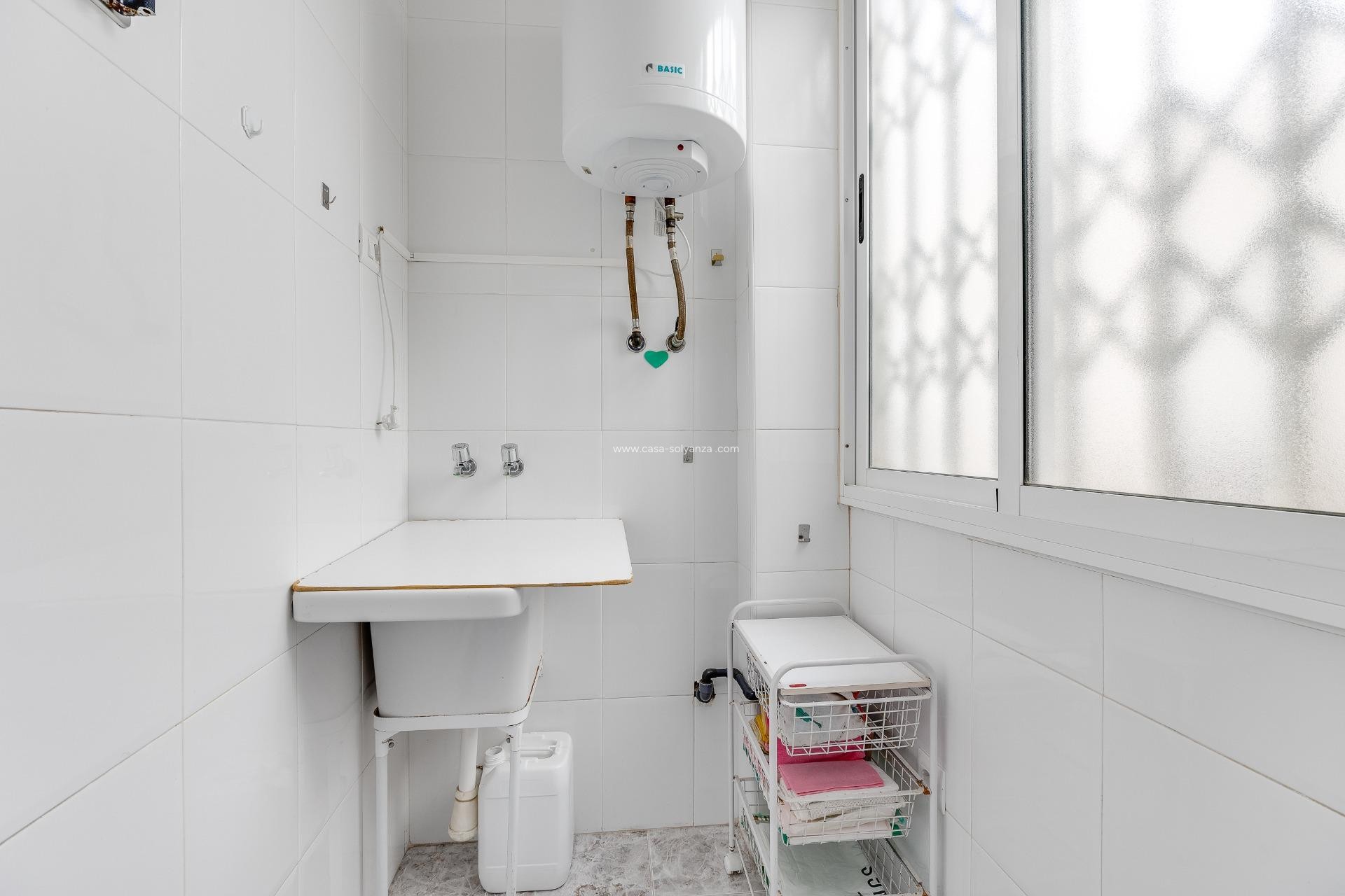 Revente - Appartement - Torrevieja - Paseo Maritimo