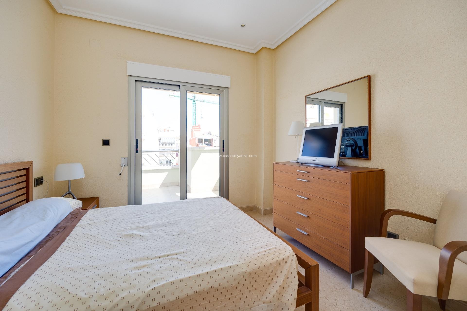 Revente - Appartement - Torrevieja - Paseo Maritimo