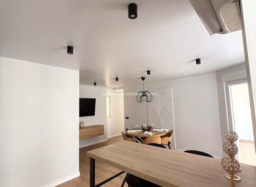 Revente - Appartement - Torrevieja - Paseo Maritimo