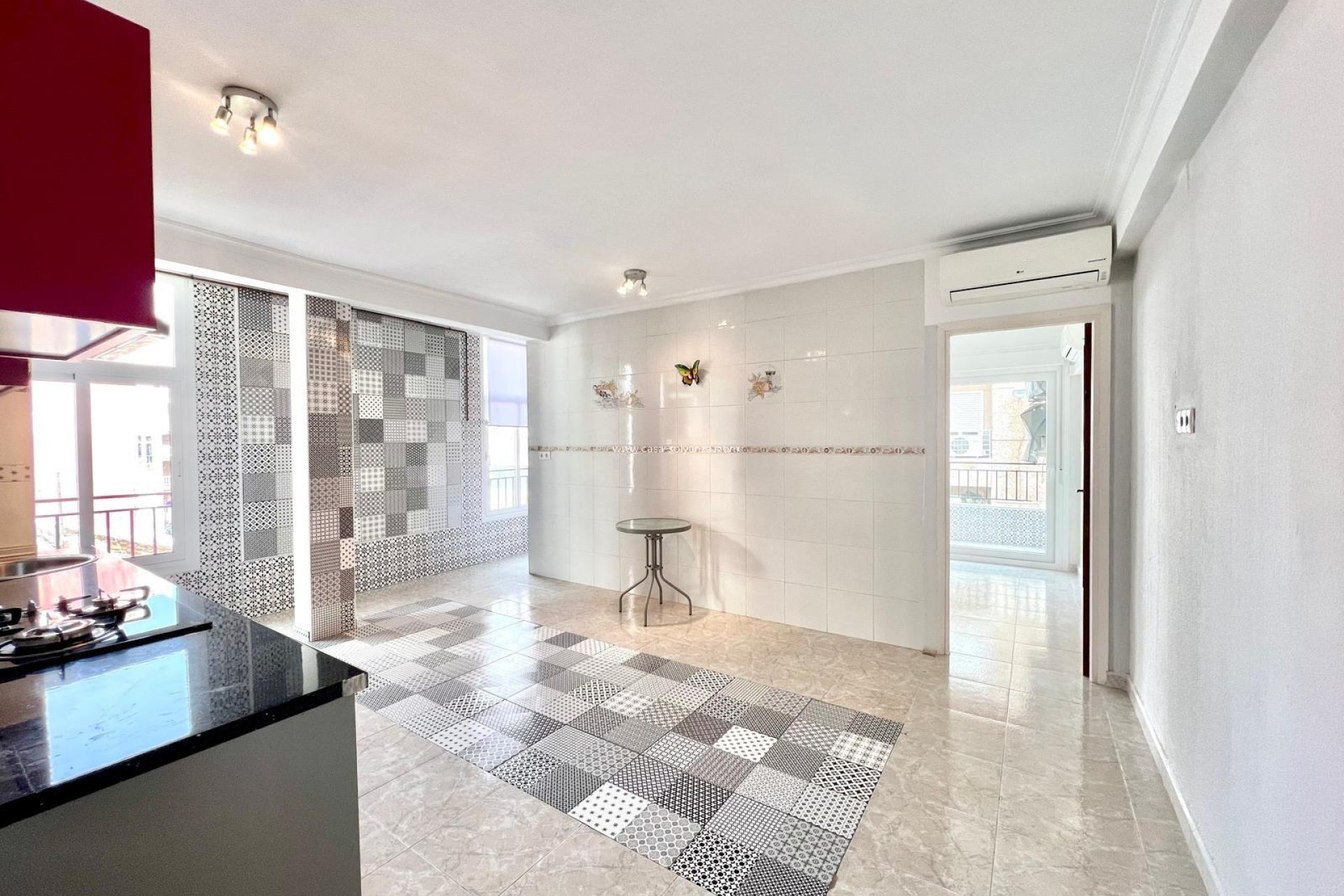 Revente - Appartement - Torrevieja - Paseo Maritimo