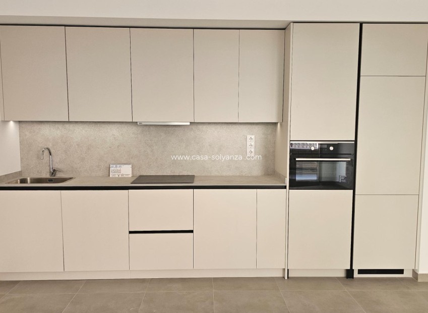 Revente - Appartement - Torrevieja - Paseo Maritimo