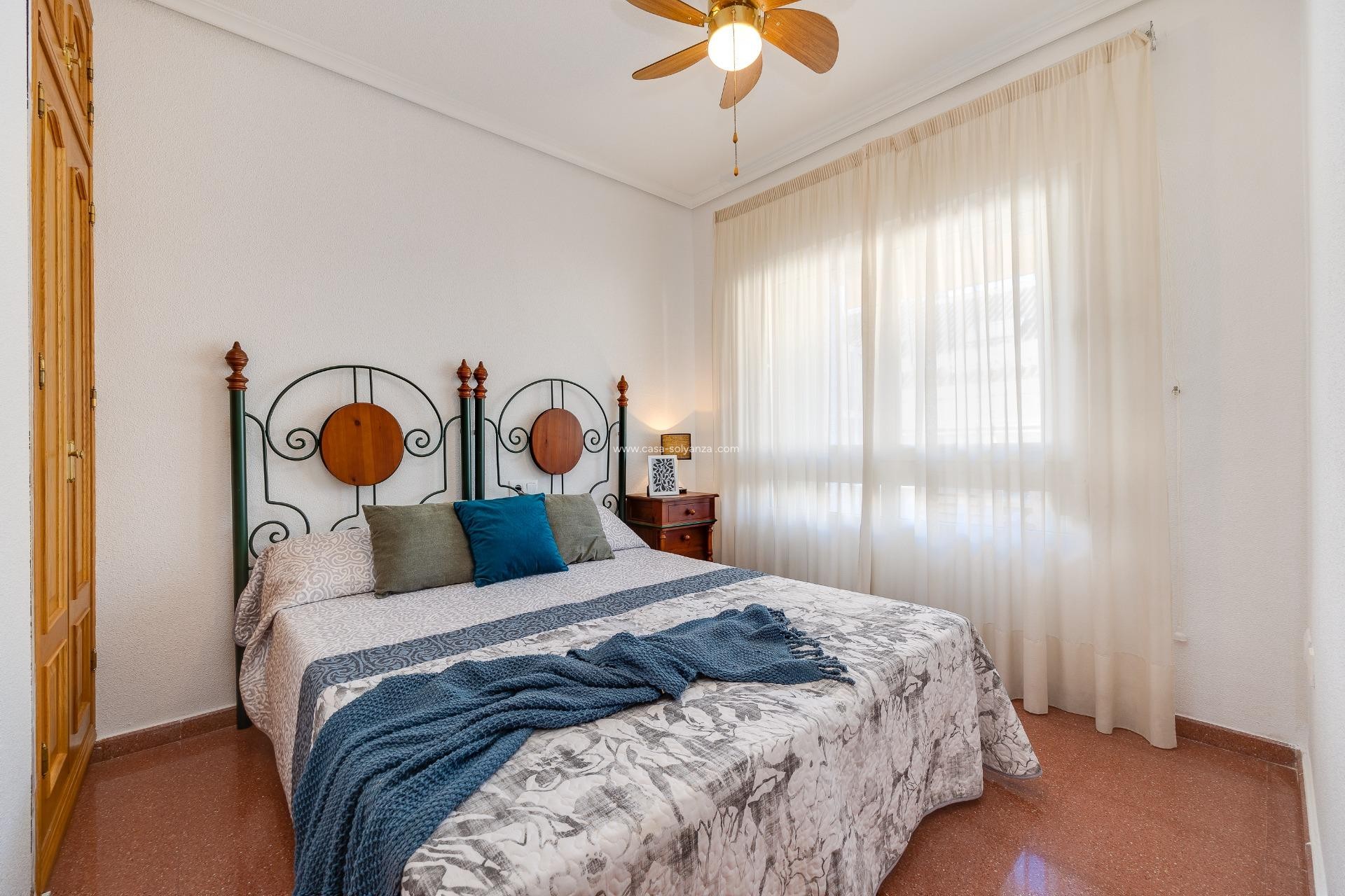 Revente - Appartement - Torrevieja - Paseo Maritimo
