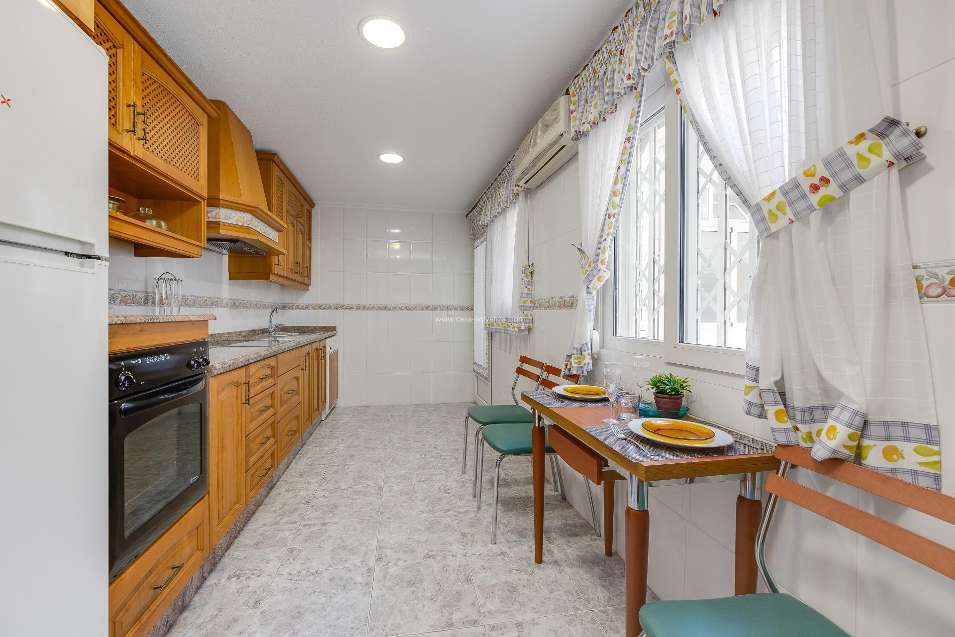 Revente - Appartement - Torrevieja - Paseo Maritimo