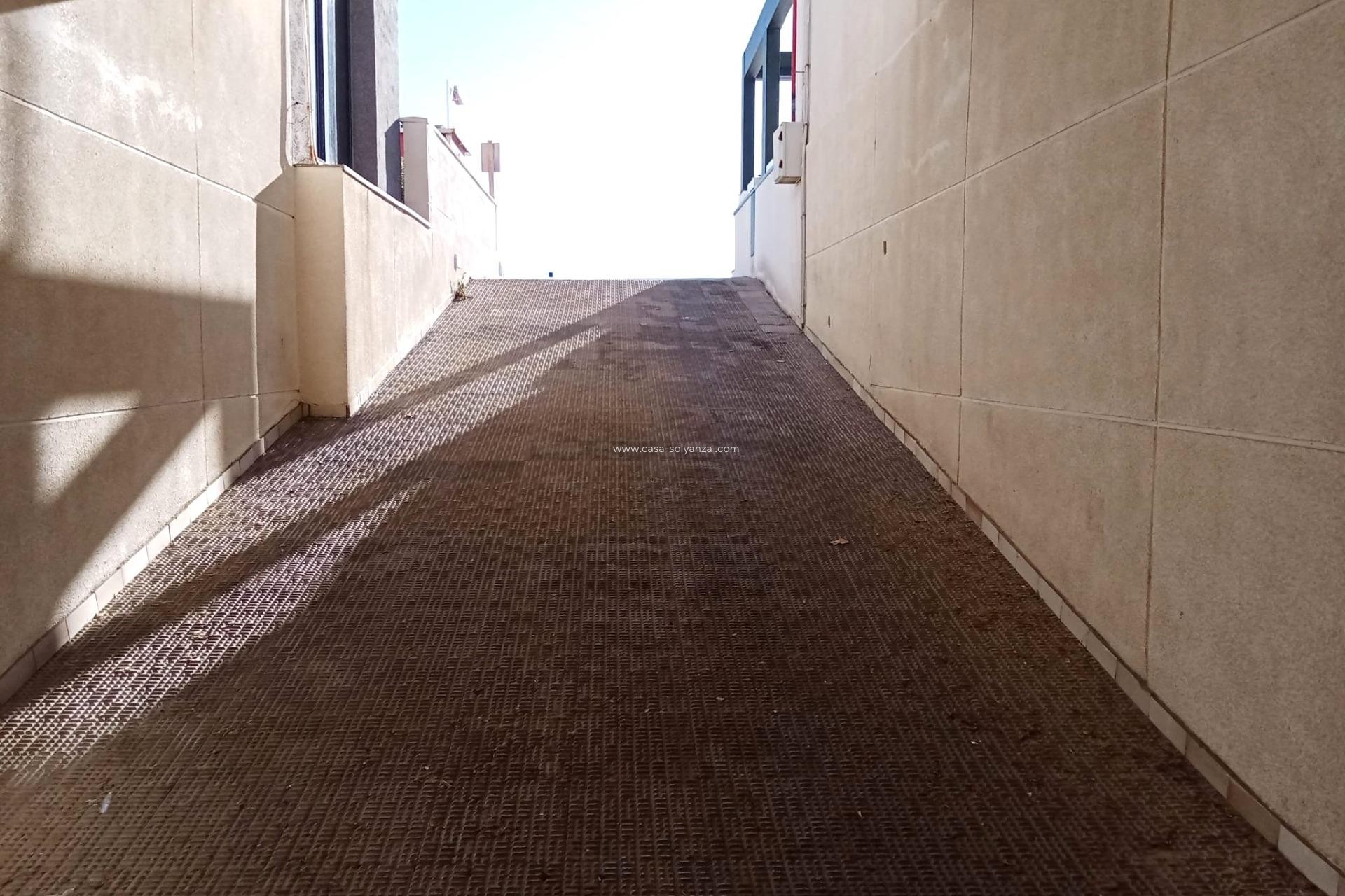 Revente - Appartement - Torrevieja - Playa De La Mata