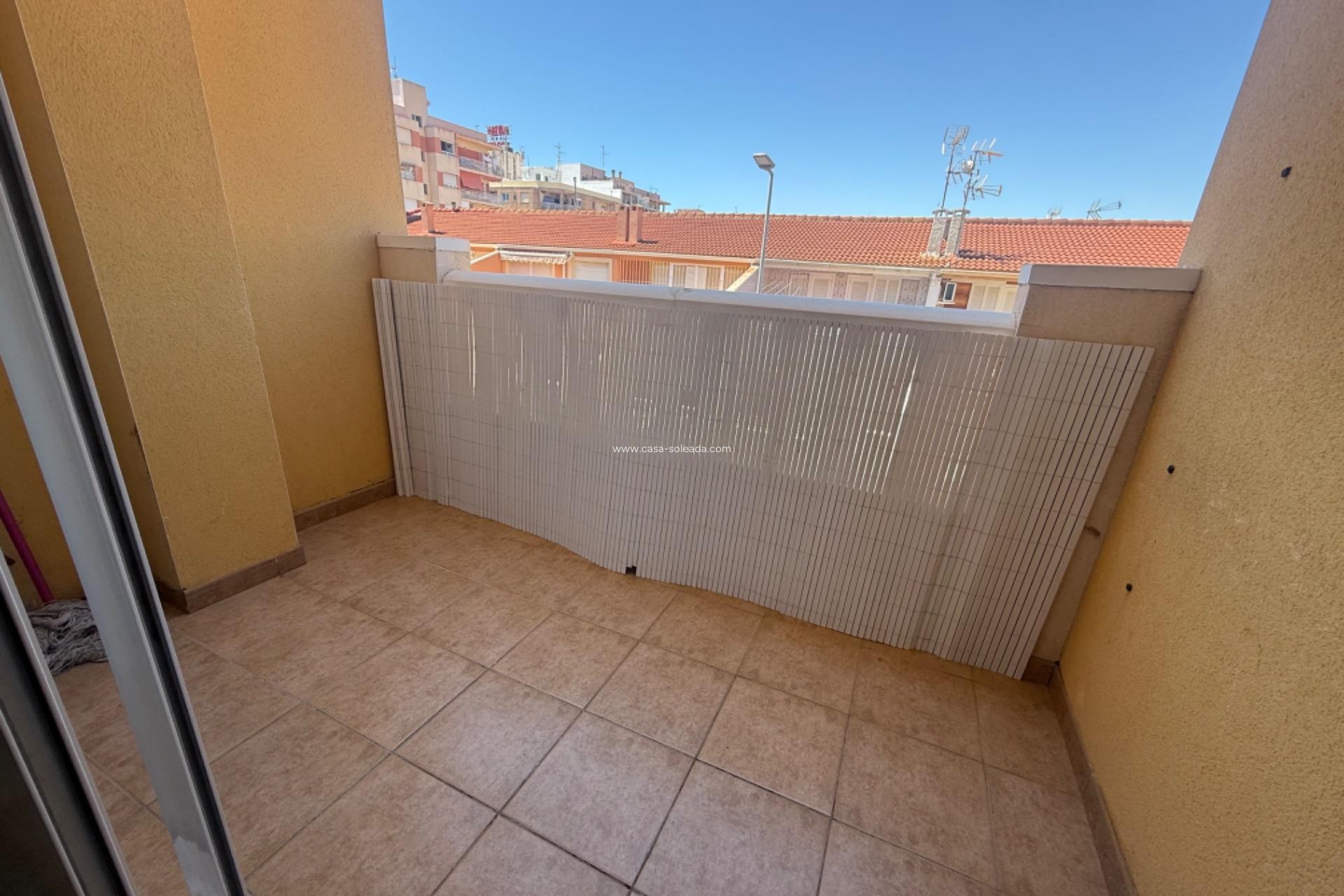 Revente - Appartement - Torrevieja - Playa De Los Naufragos
