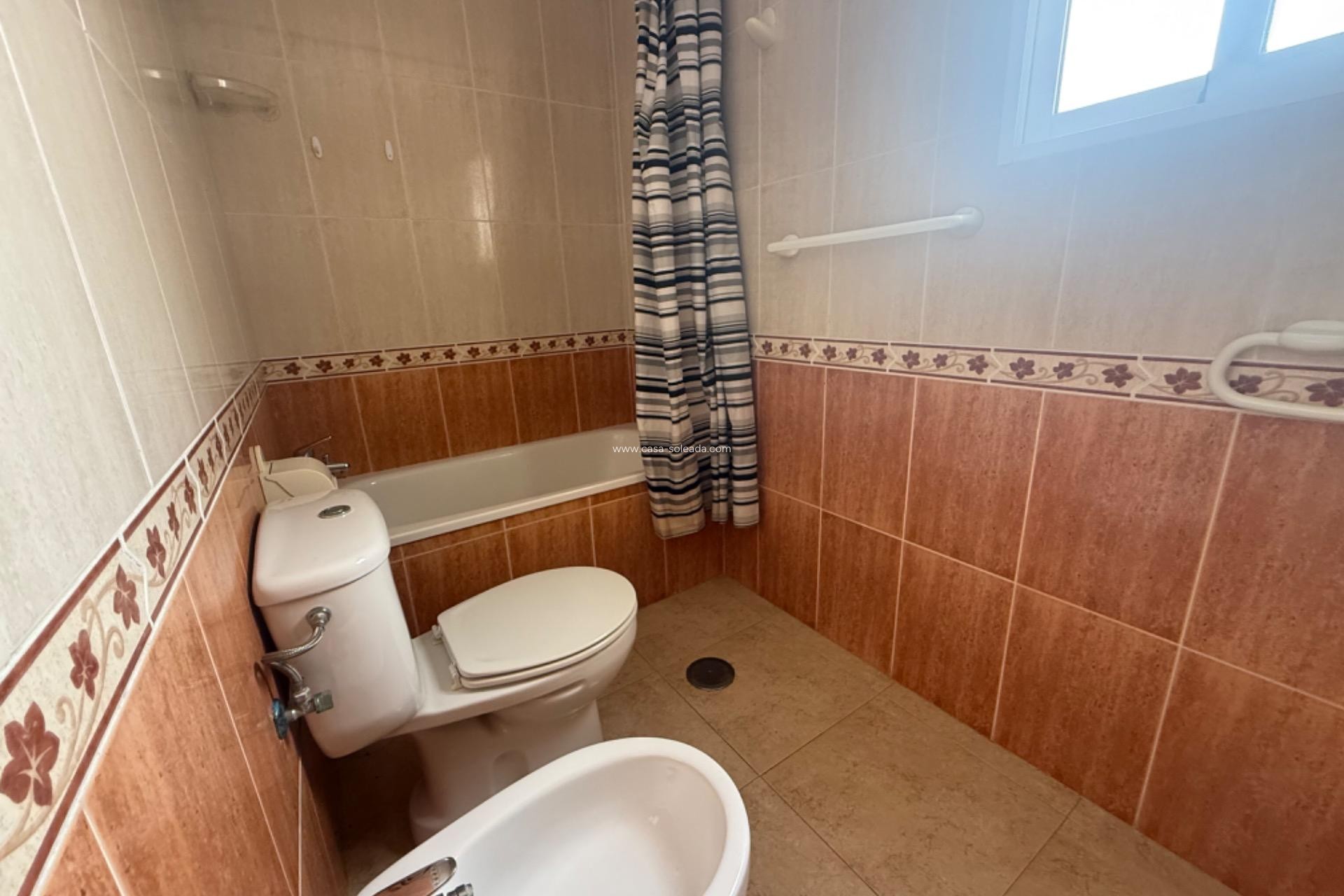 Revente - Appartement - Torrevieja - Playa De Los Naufragos