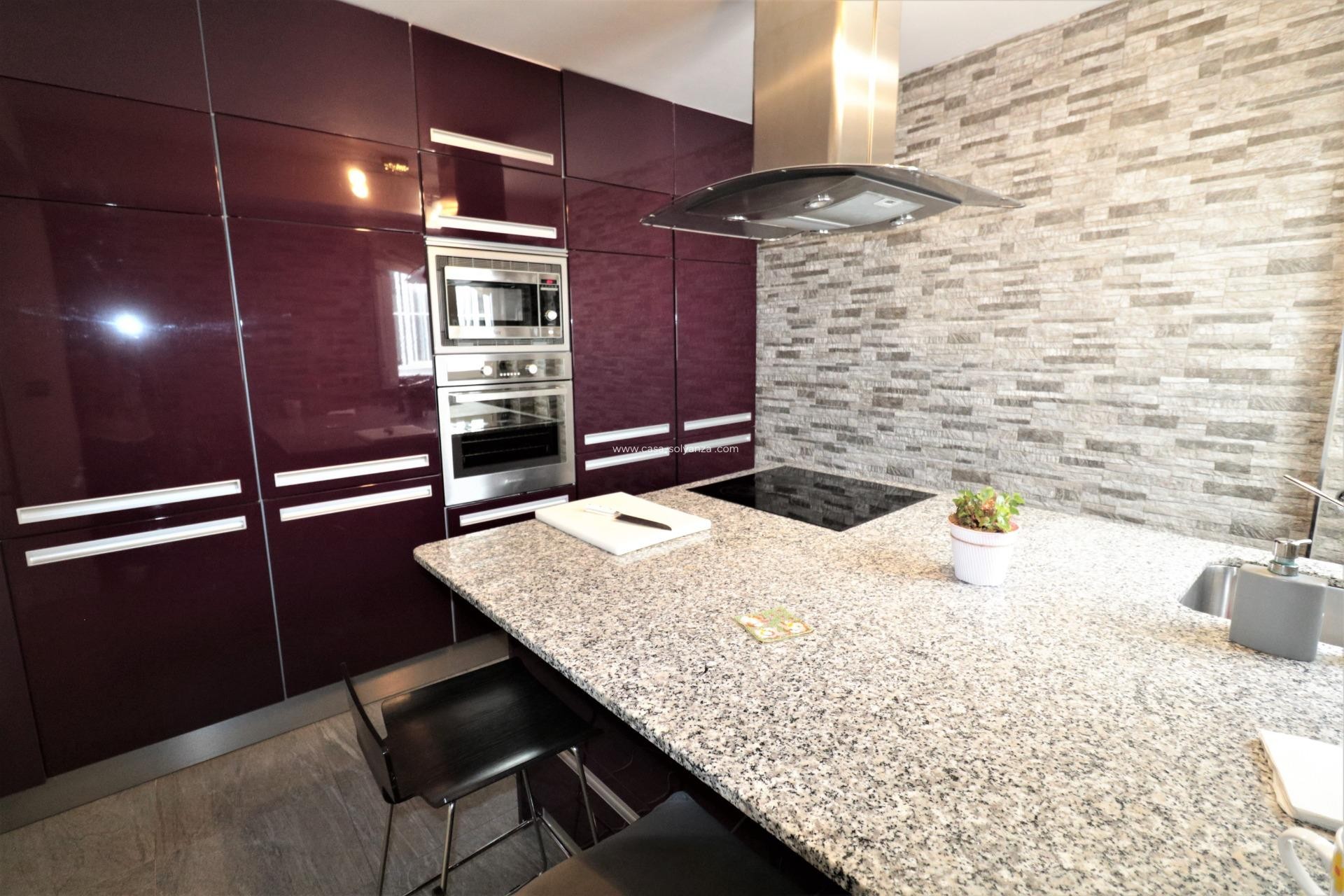 Revente - Appartement - Torrevieja - Playa De Los Naufragos