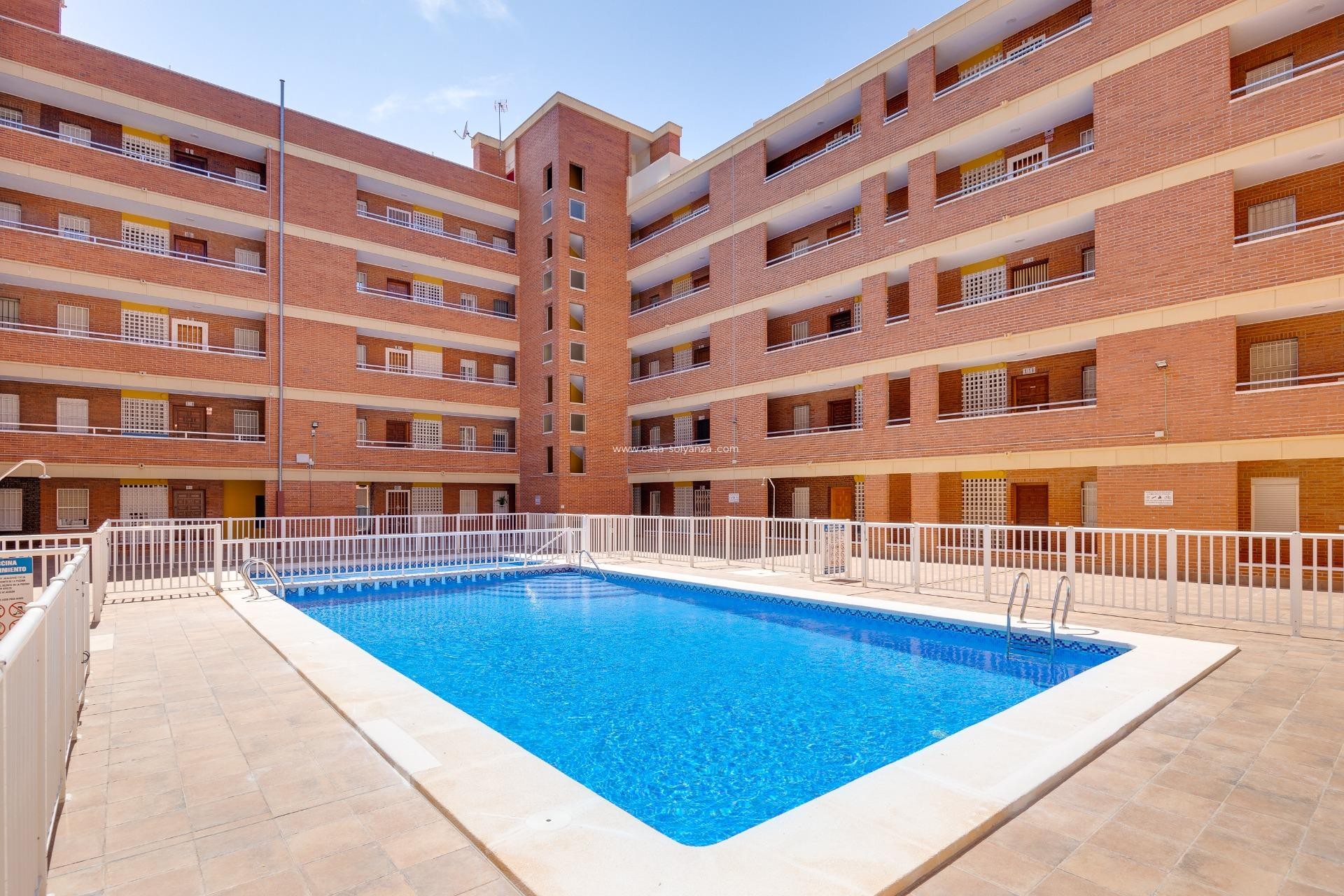 Revente - Appartement - Torrevieja - Playa De Los Naufragos