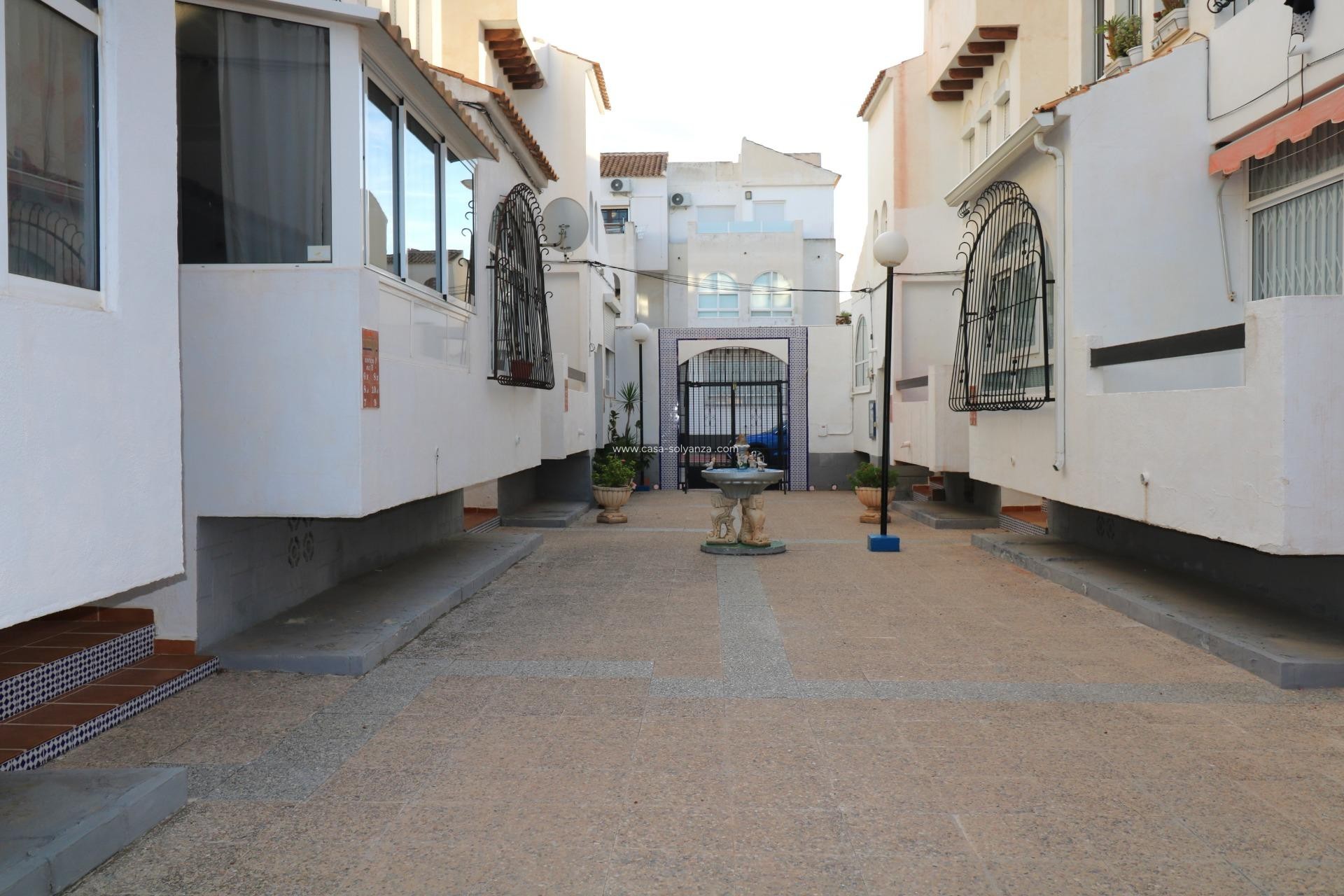 Revente - Appartement - Torrevieja - Playa De Los Naufragos
