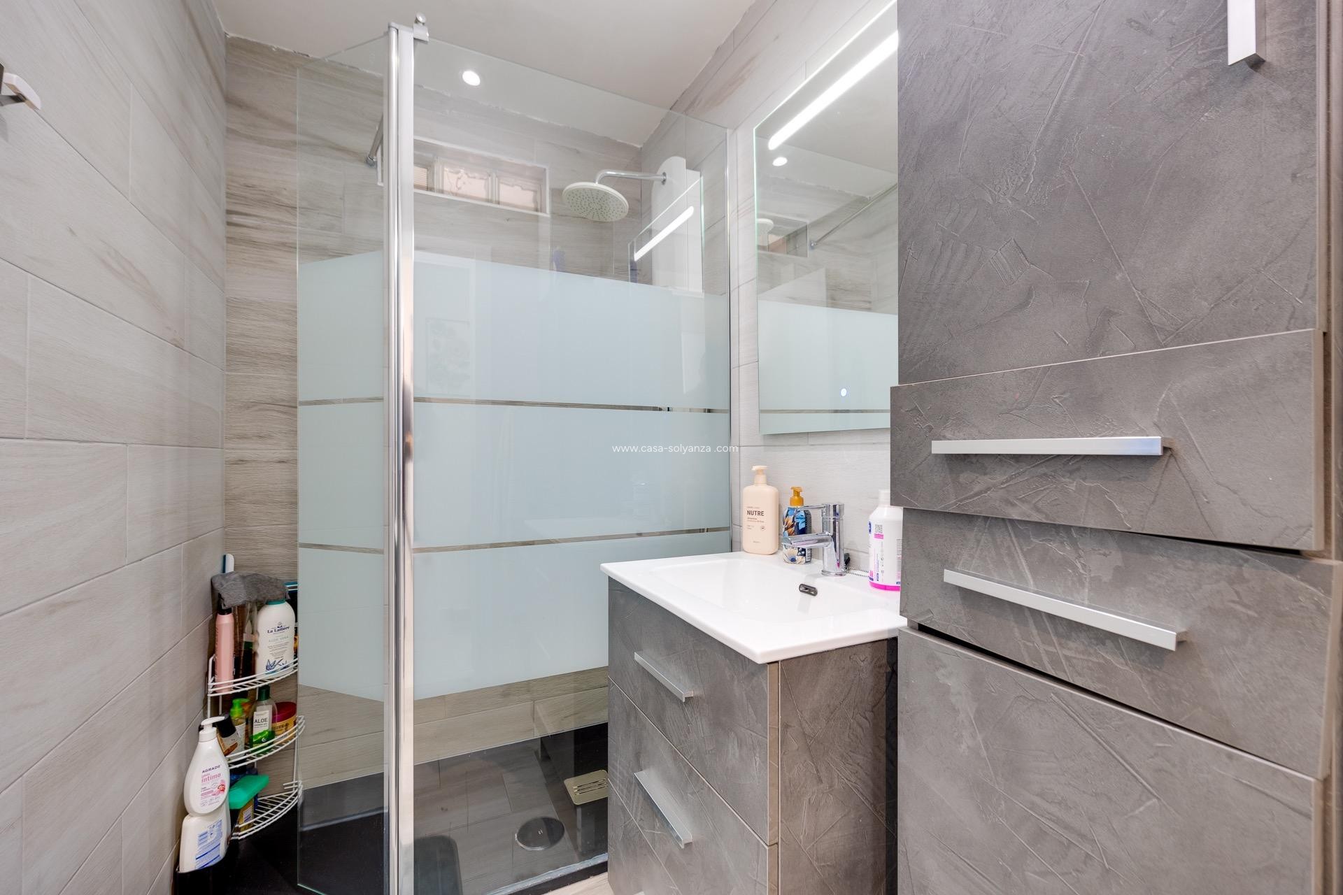 Revente - Appartement - Torrevieja - Playa De Los Naufragos
