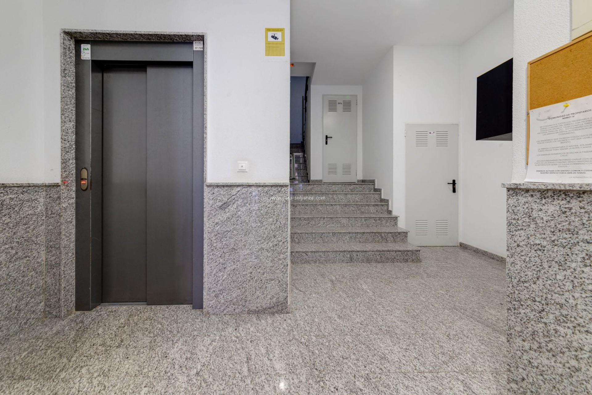Revente - Appartement - Torrevieja - Torrevieja Centro