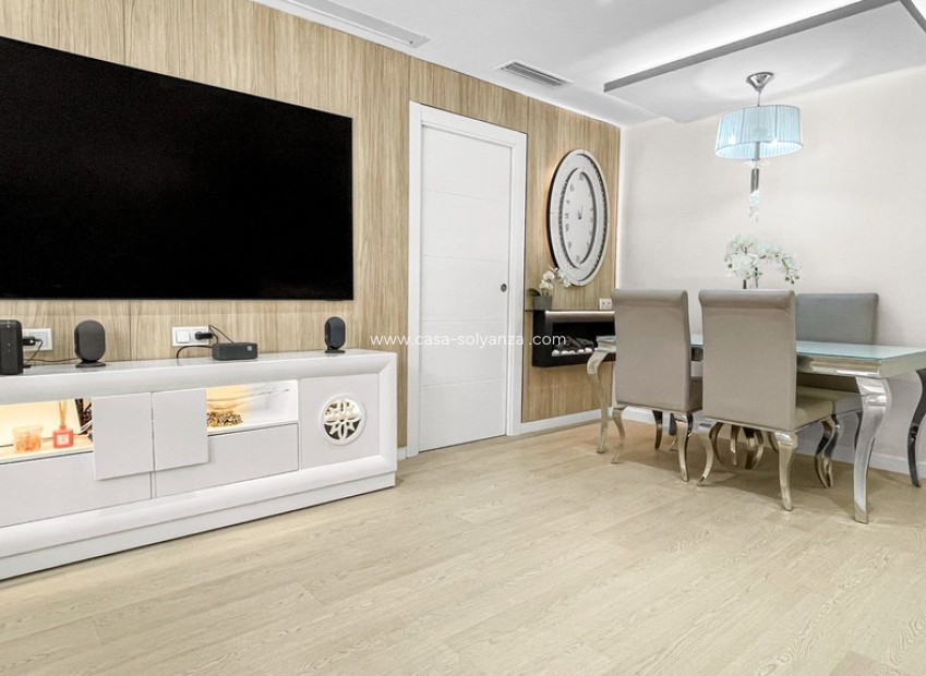 Revente - Appartement - Torrevieja - Torrevieja Centro