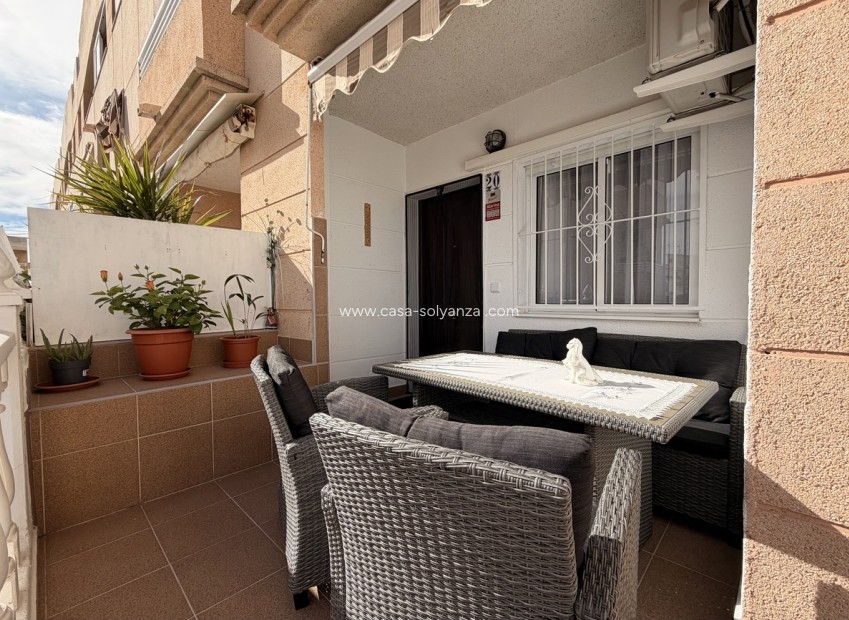 Revente - Appartement - Torrevieja - Urb. Calas Blancas III