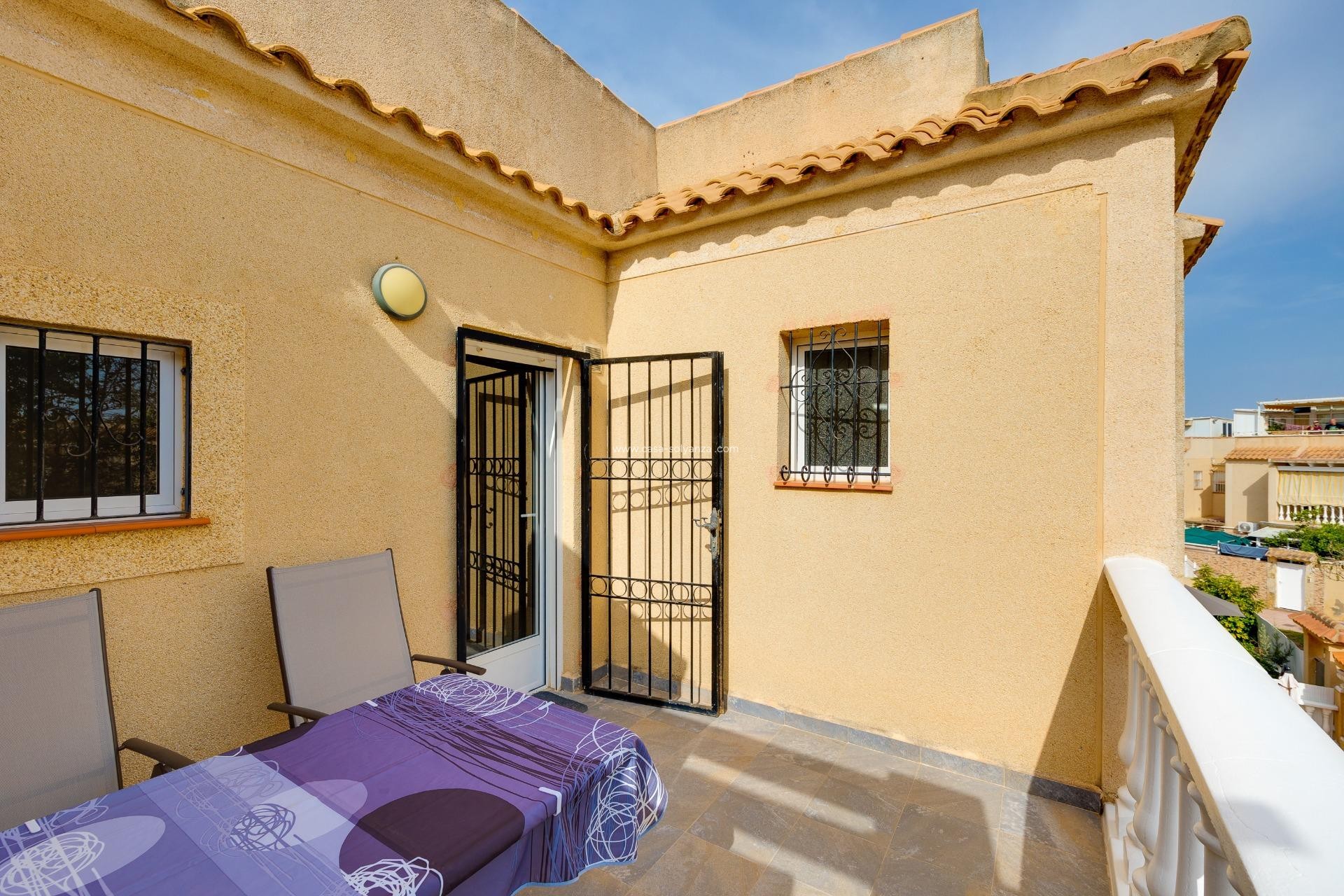 Revente - Bungalow - Torrevieja - Aguas nuevas