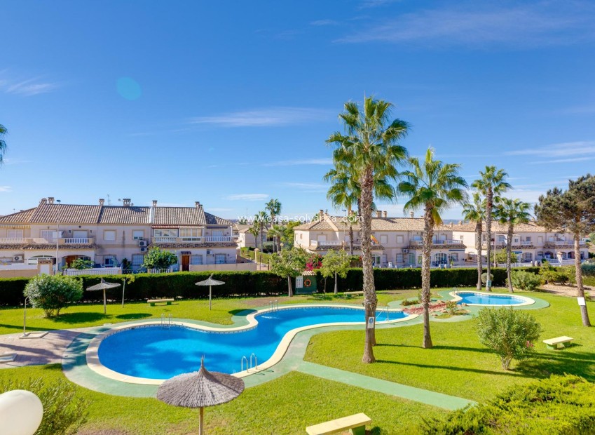 Revente - Bungalow - Torrevieja - Aguas nuevas