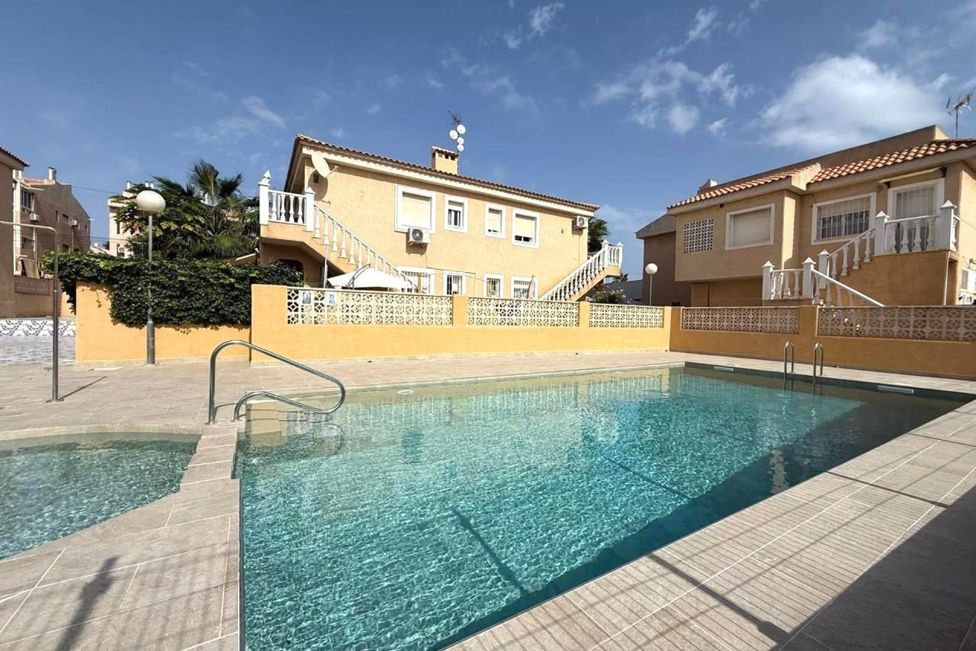 Revente - Bungalow - Torrevieja - Los Frutales