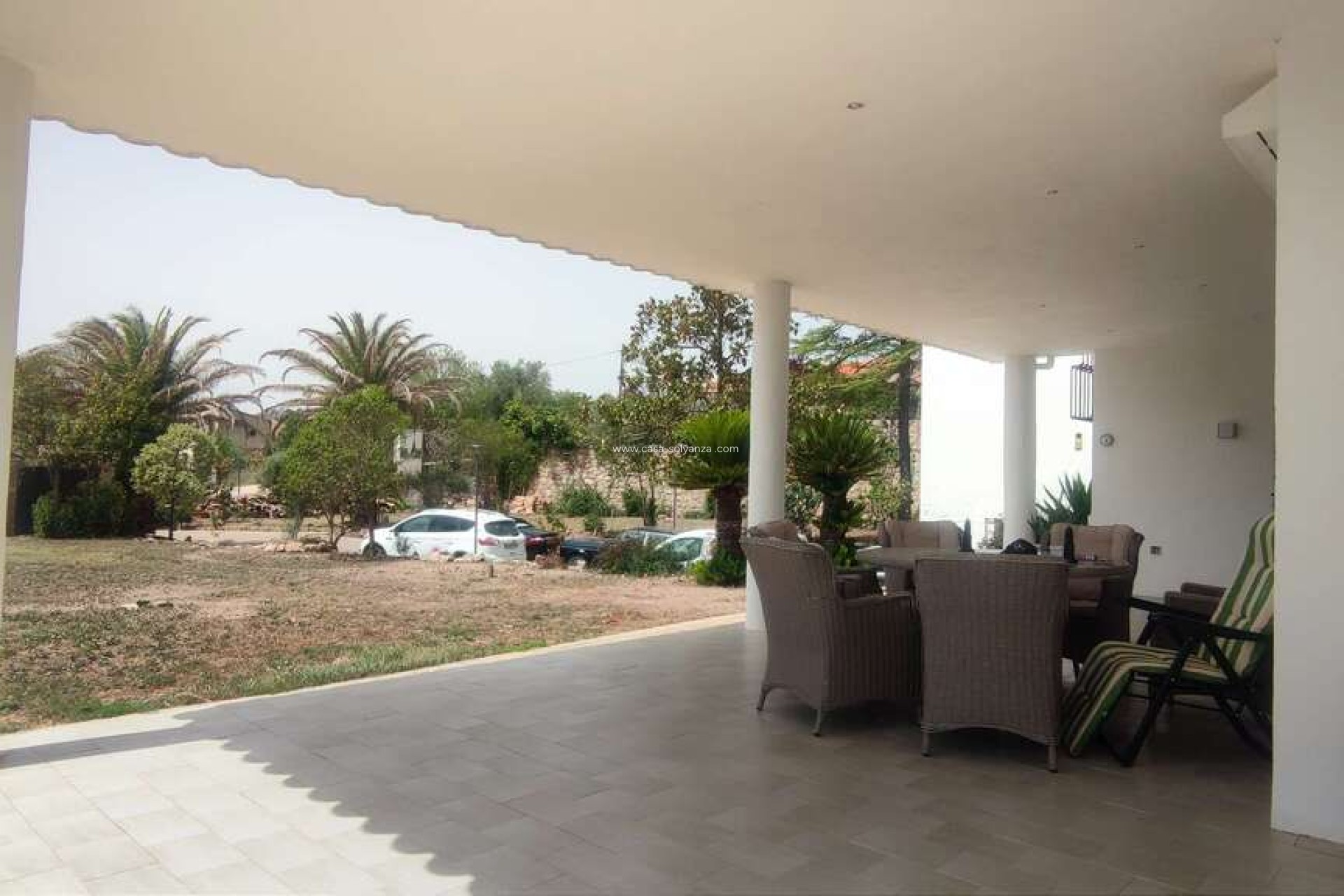 Revente - Commercial - Ayora - Inland