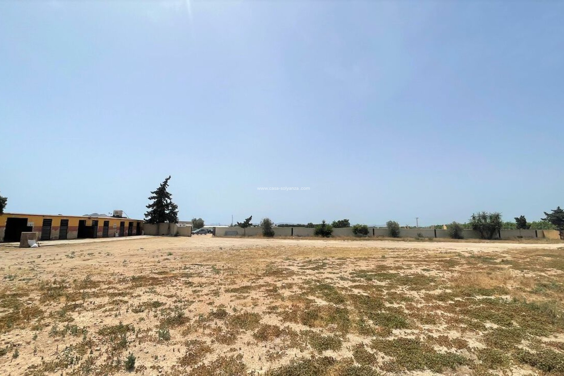 Revente - Commercial - Balsicas - Inland