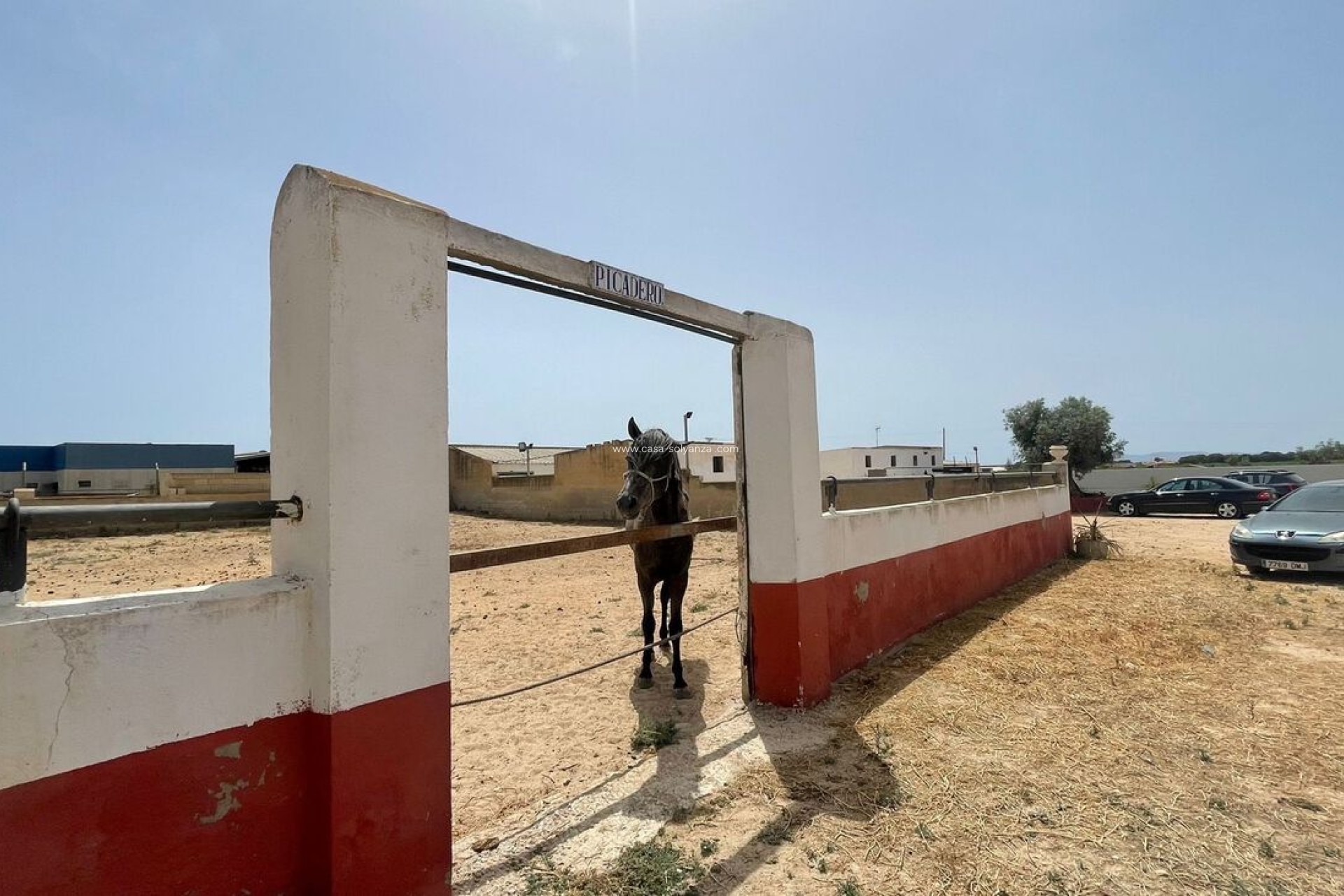 Revente - Commercial - Balsicas - Inland