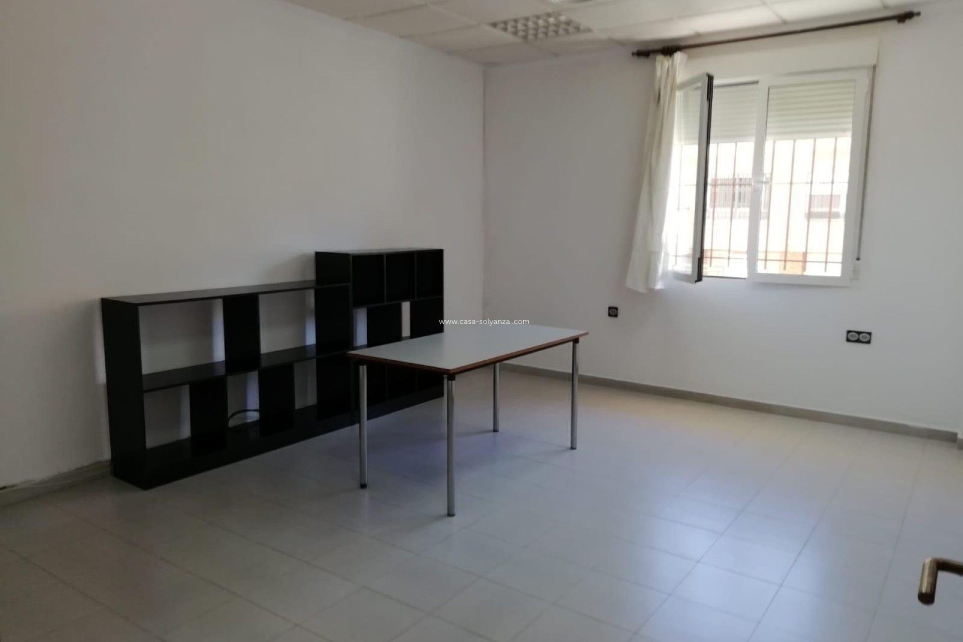 Revente - Commercial - Bigastro