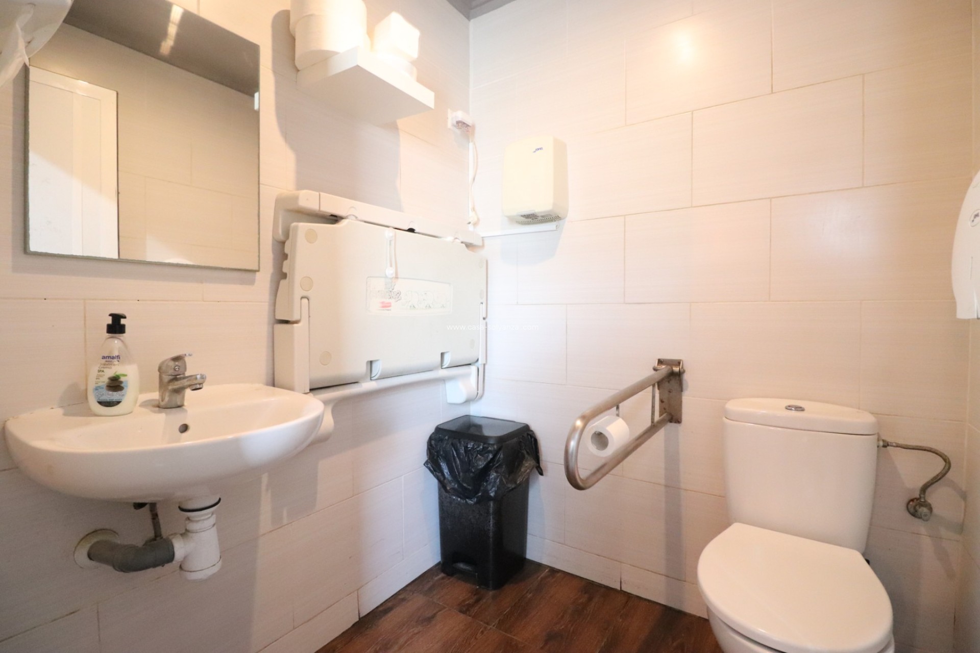 Revente - Commercial - Ciudad Quesada - Doña Pepa