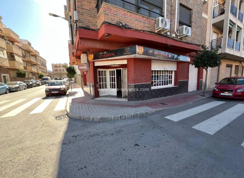Revente - Commercial - Dolores - Center