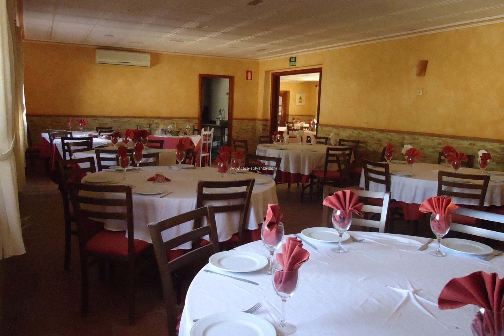 Revente - Commercial - Fortuna - Inland