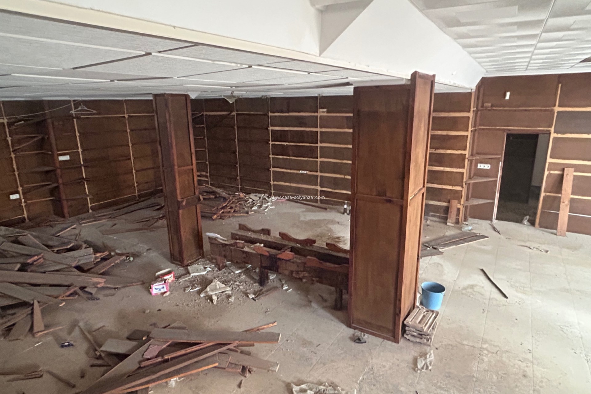 Revente - Commercial - Jacarilla - Inland