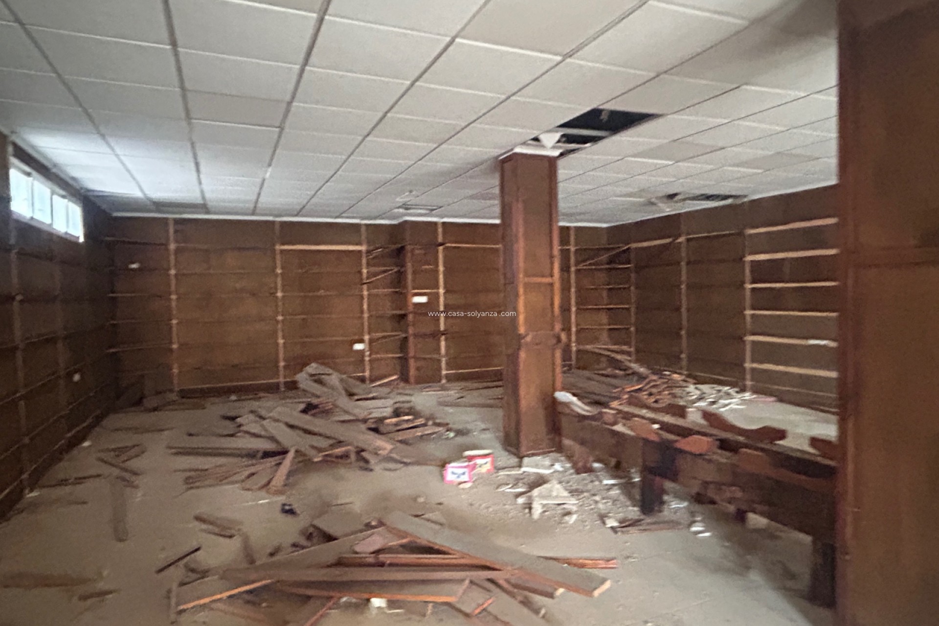 Revente - Commercial - Jacarilla - Inland