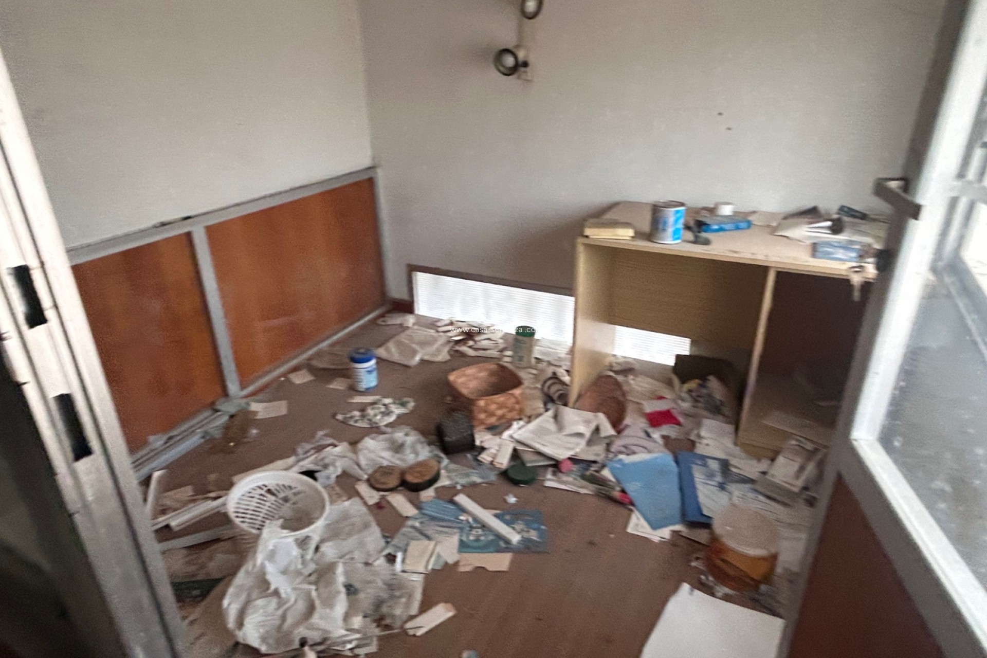 Revente - Commercial - Jacarilla - Inland