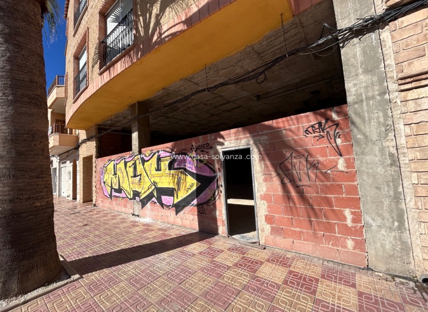 Revente - Commercial - Jacarilla - Inland