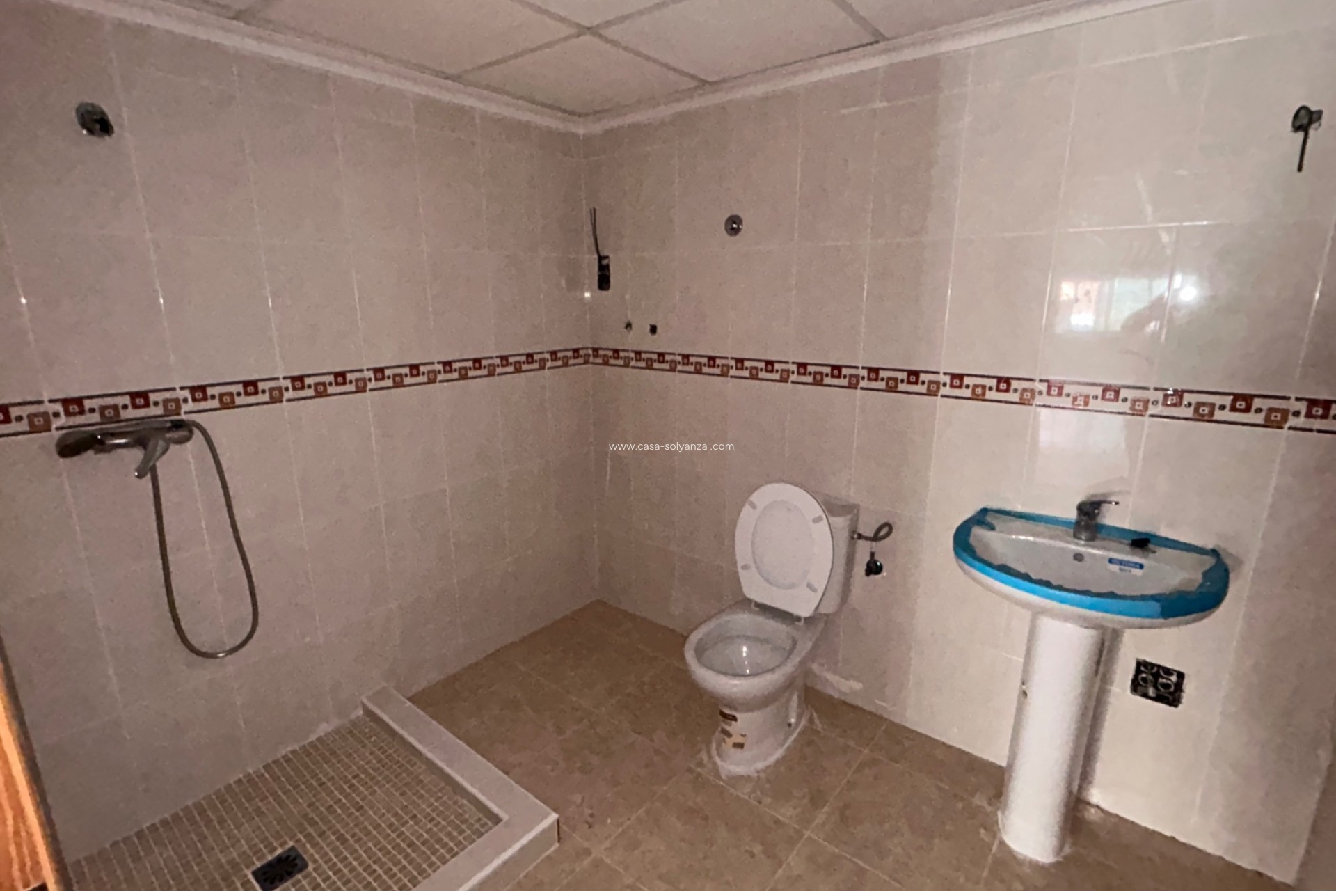 Revente - Commercial - Jacarilla - Inland