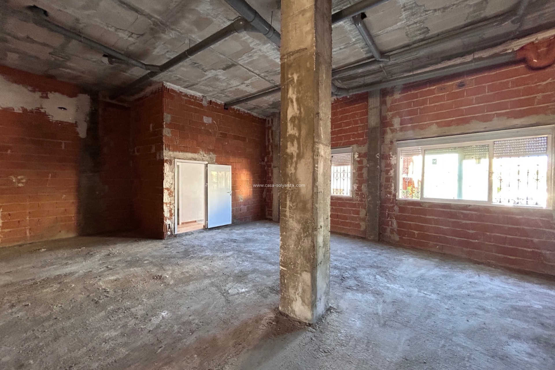 Revente - Commercial - Jacarilla - Inland