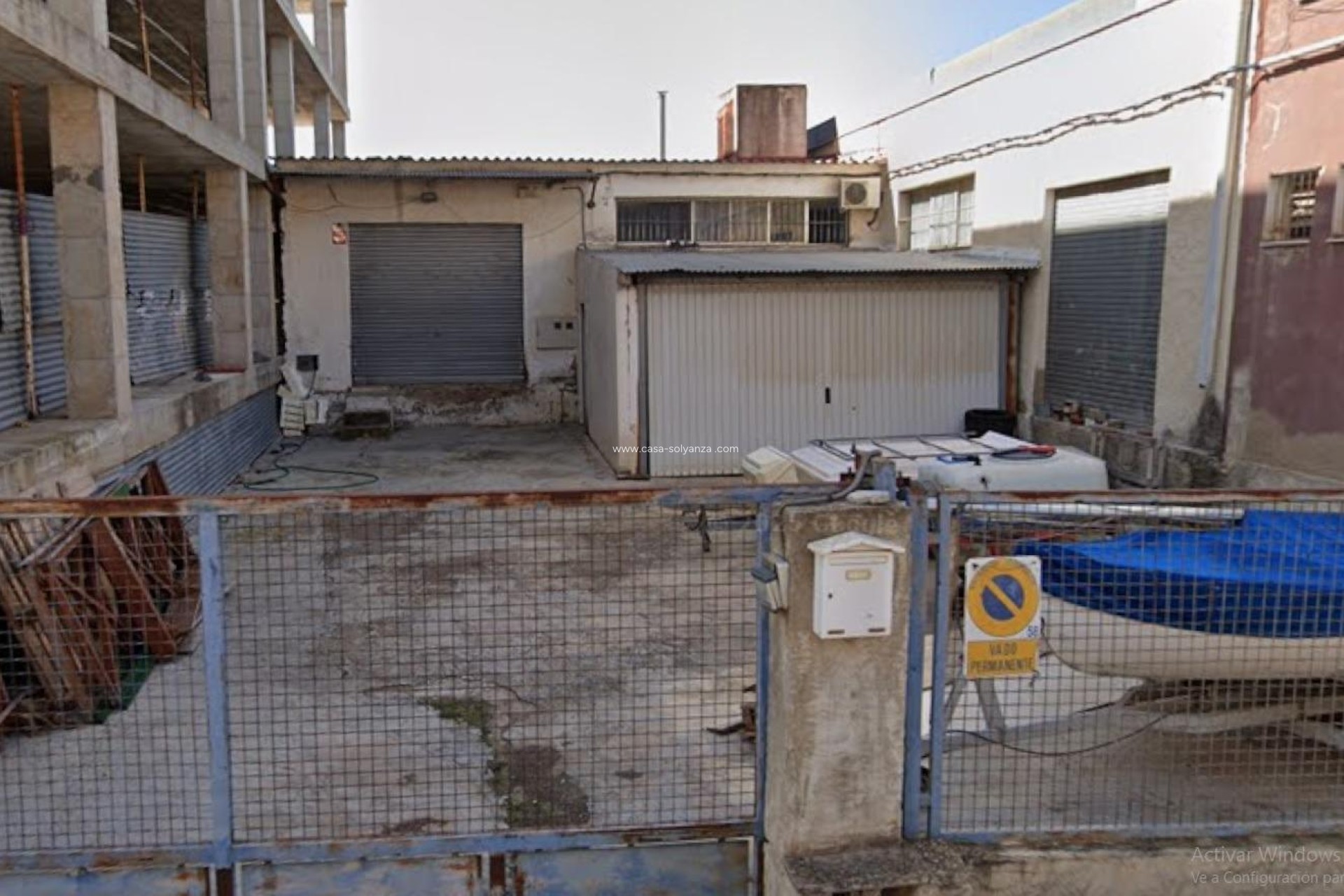 Revente - Commercial - Jacarilla