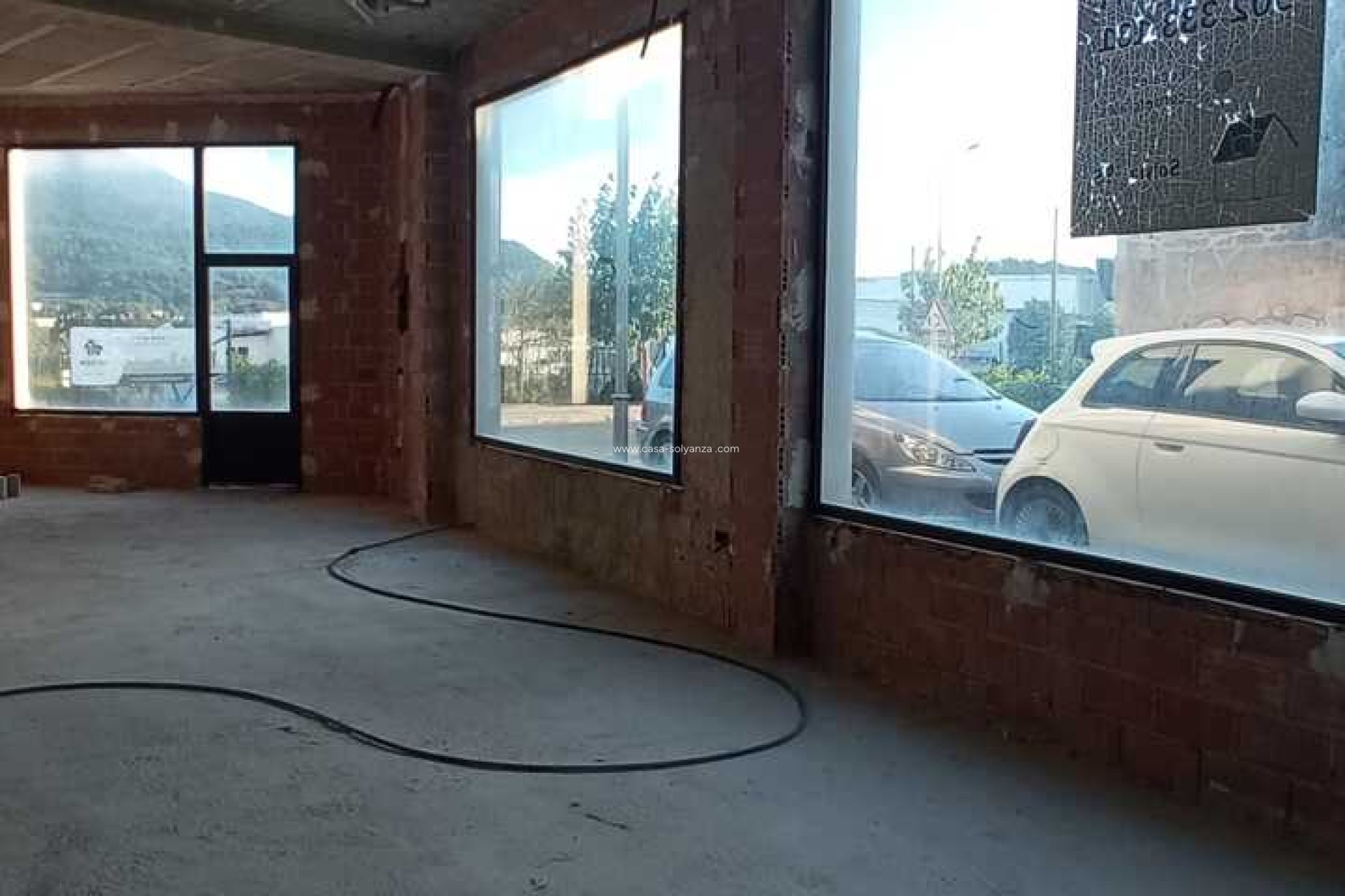 Revente - Commercial - Jalón - Inland