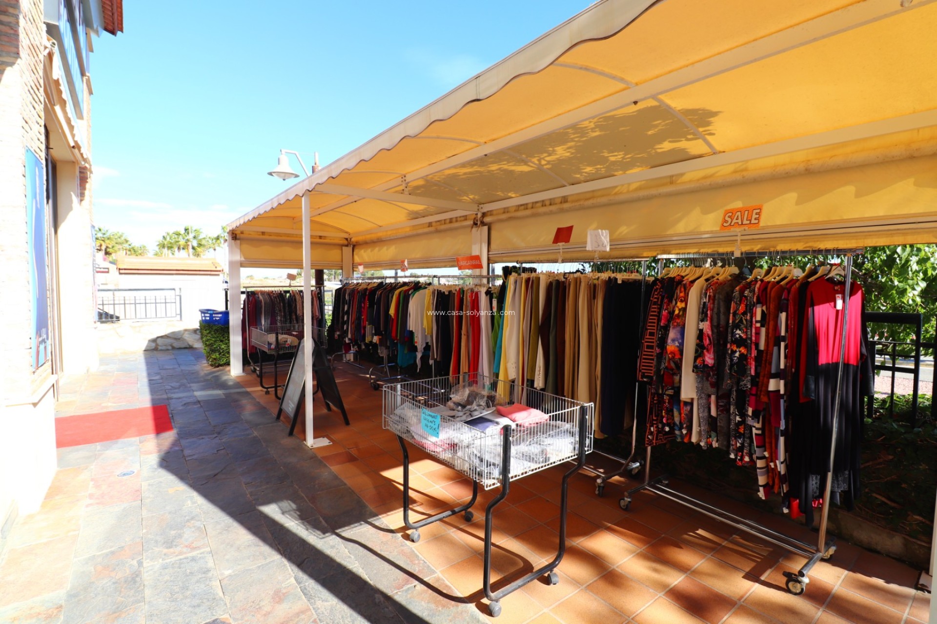 Revente - Commercial (Leasehold) - Algorfa - La Finca Golf Resort