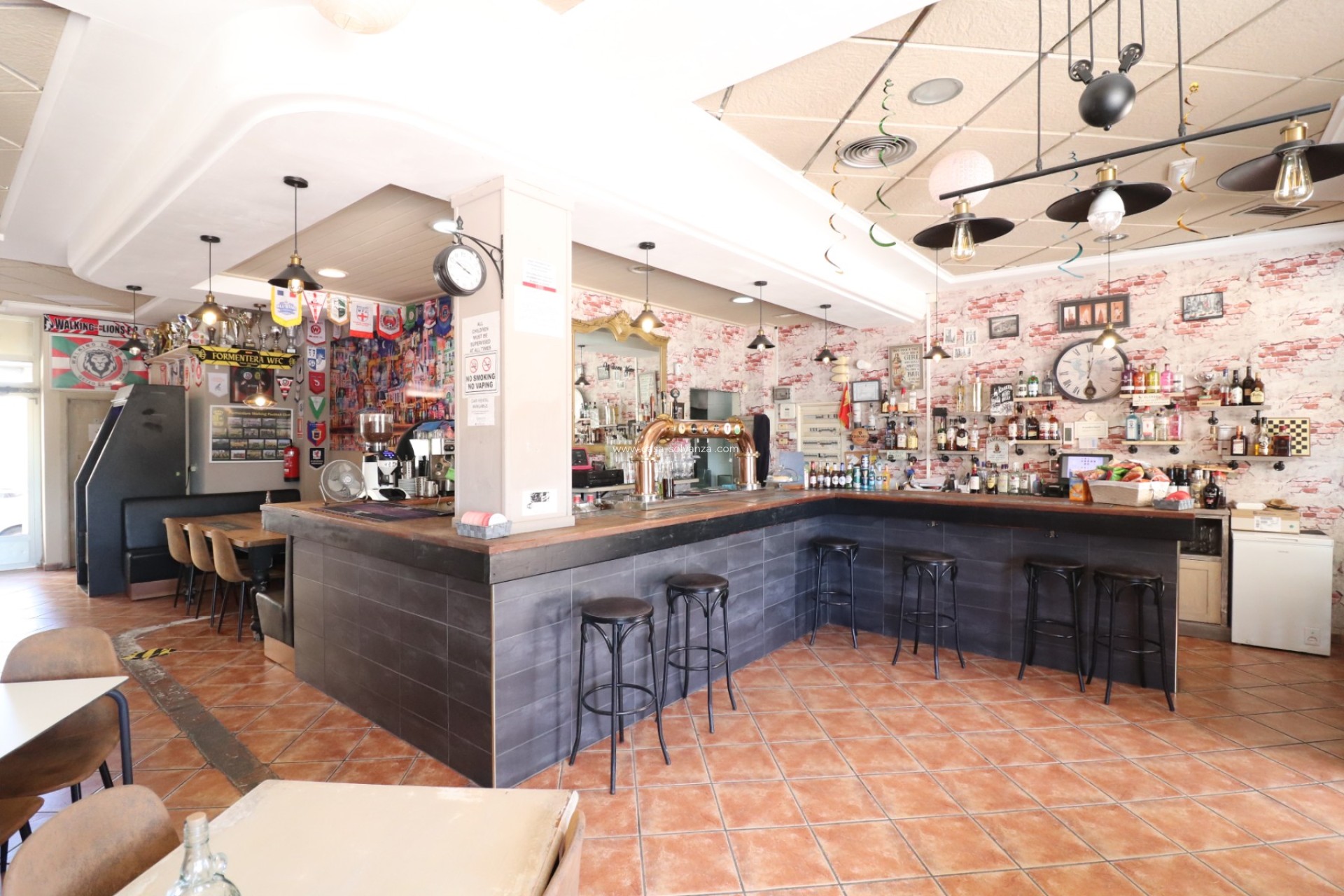Revente - Commercial (Leasehold) - Formentera del Segura - Formentera - Village
