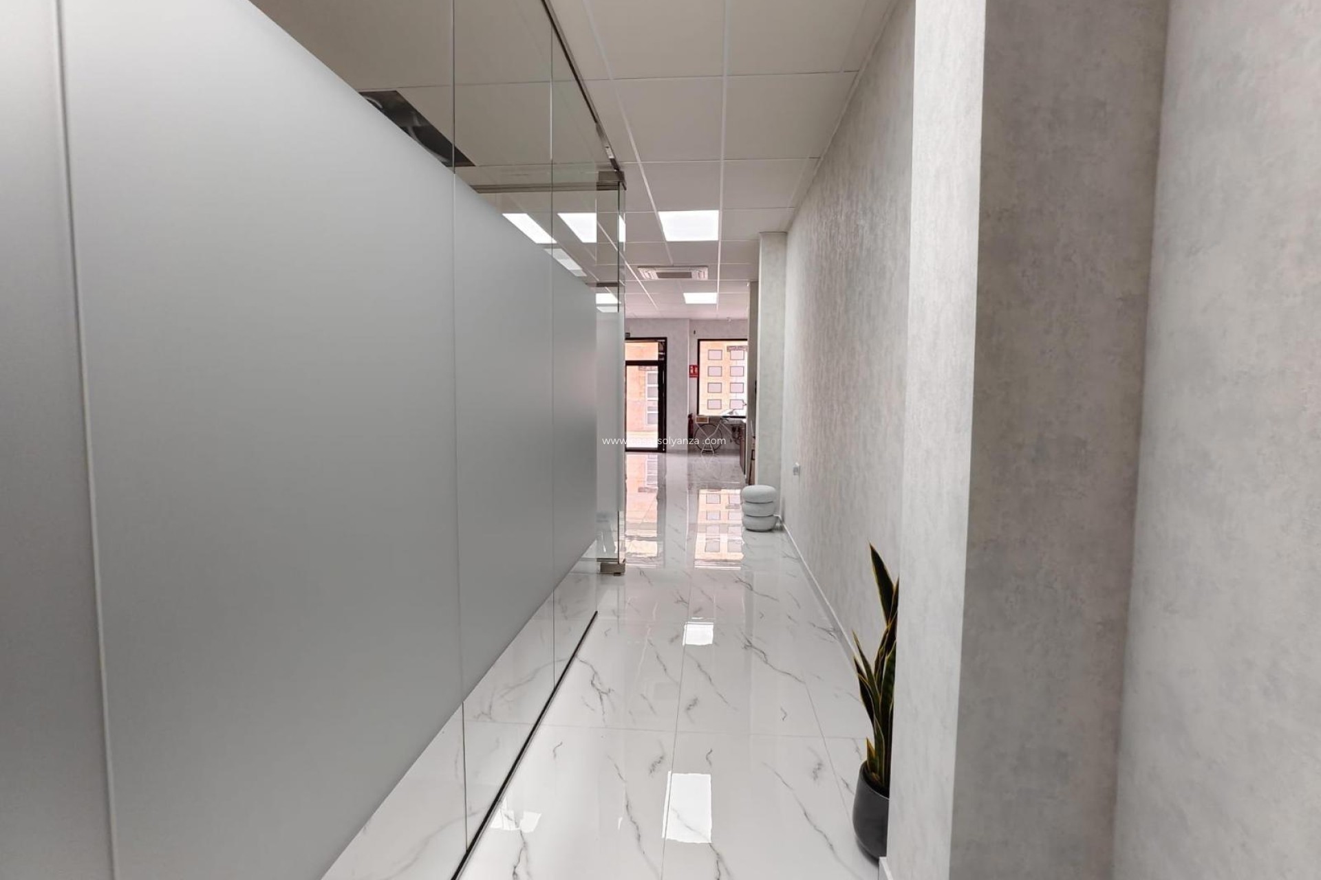 Revente - Commercial - Los Montesinos - Pueblo 8