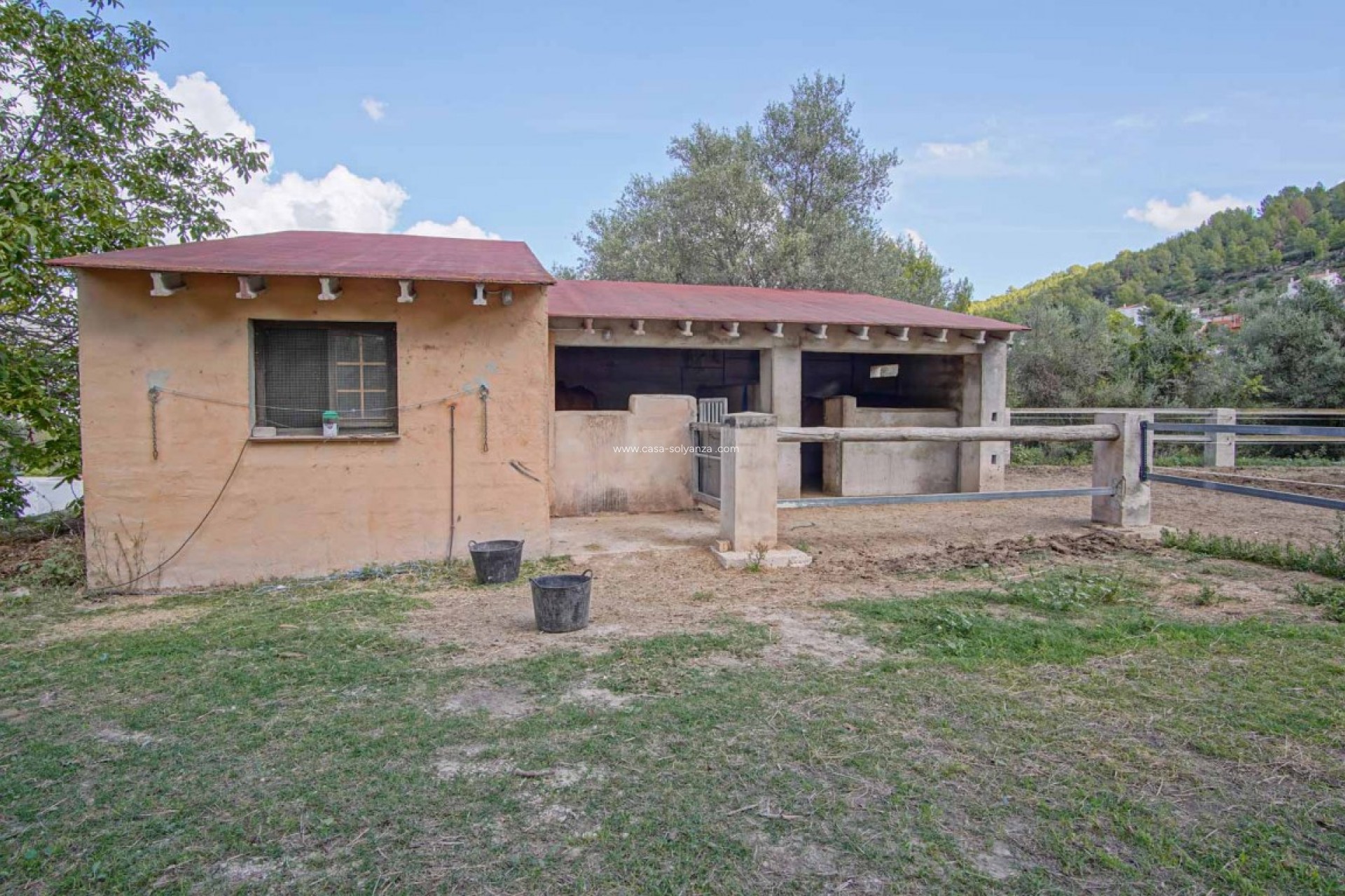 Revente - Commercial - Orba - Inland