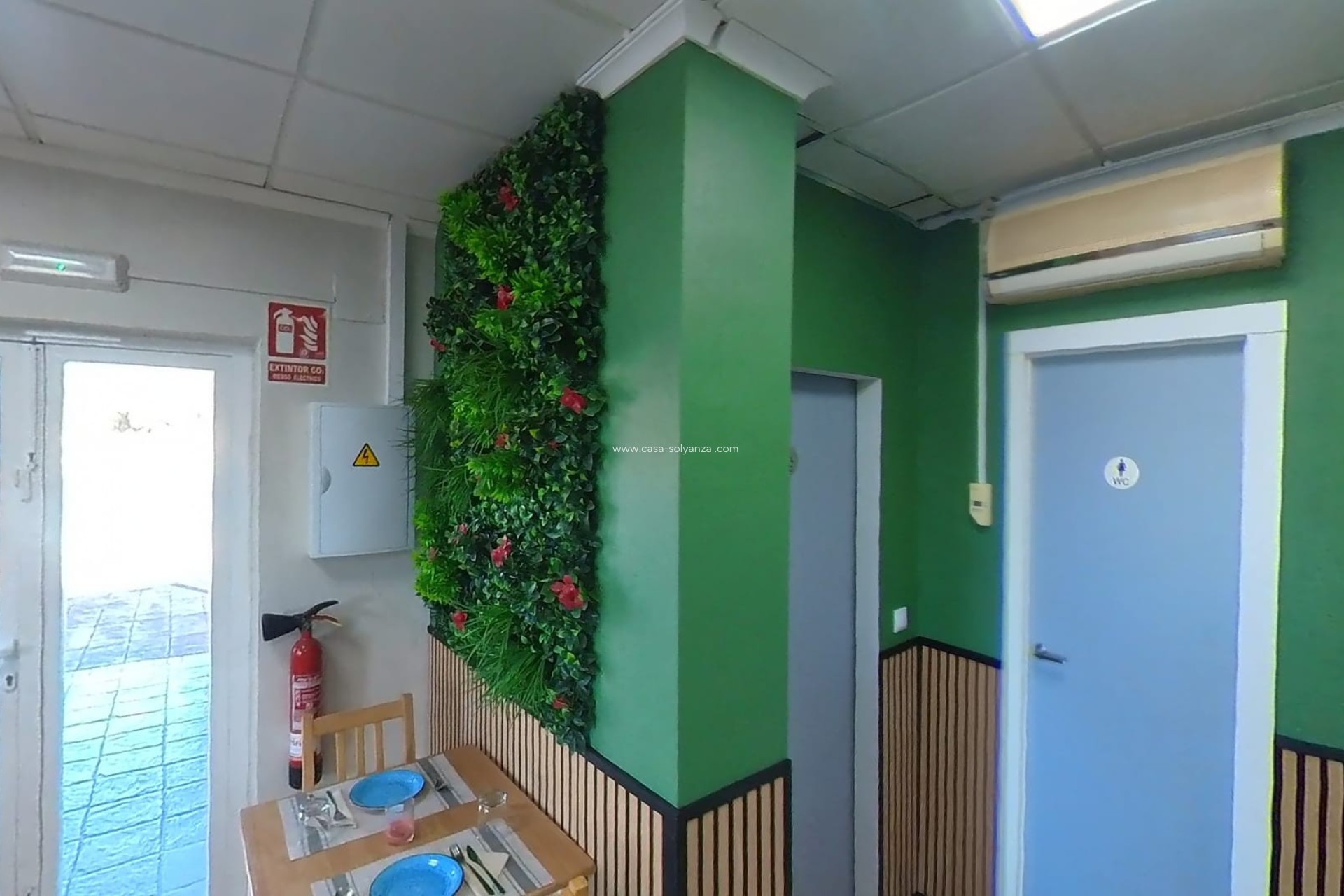 Revente - Commercial Property - Torrevieja - Puerto