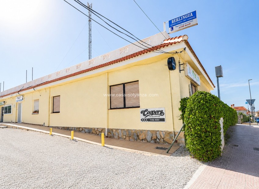 Revente - Commercial (Rental) - Ciudad Quesada - Doña Pepa