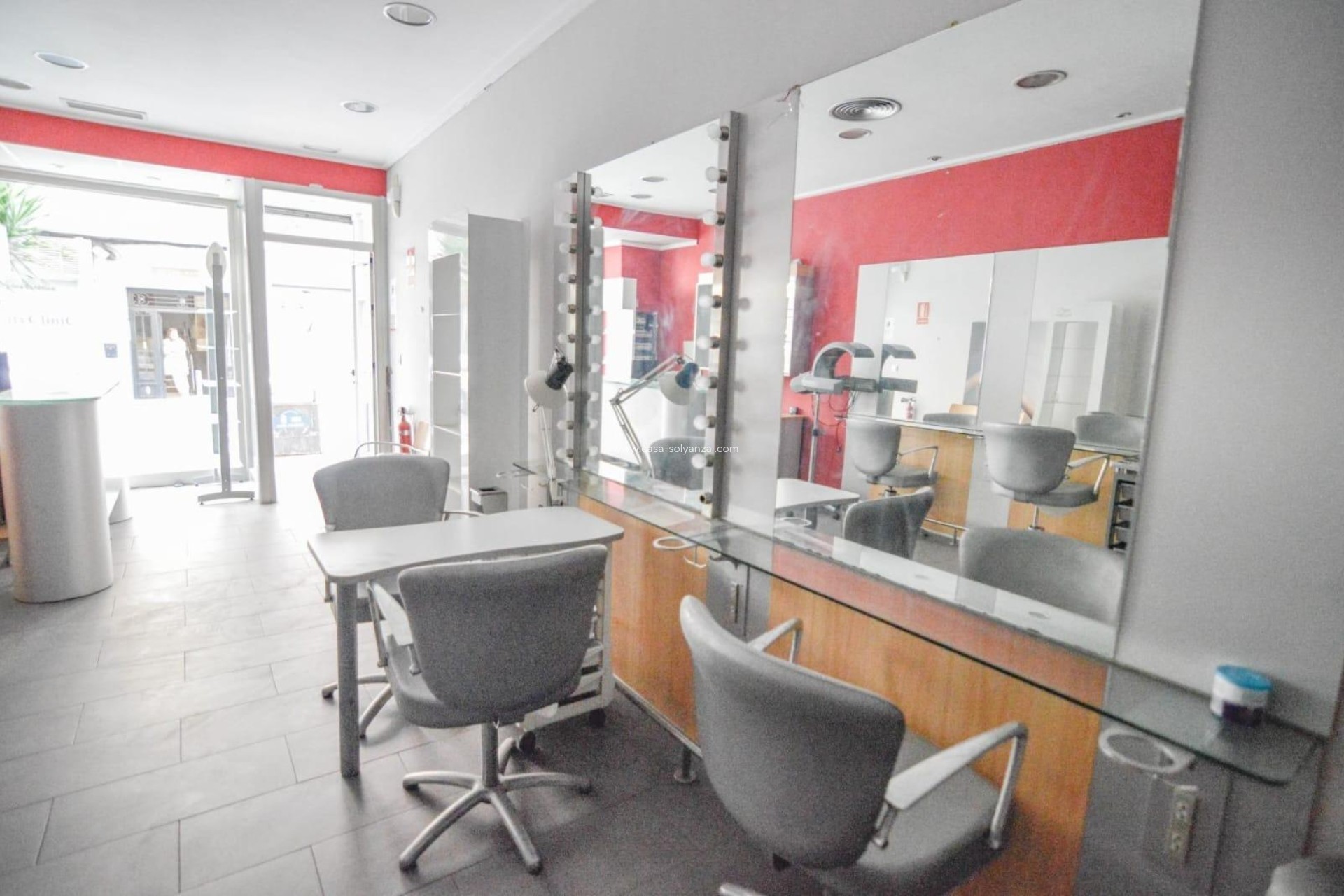 Revente - Commercial - Torrevieja - Center