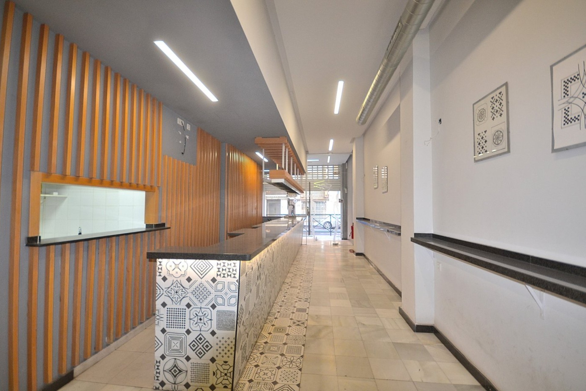 Revente - Commercial - Torrevieja - Center