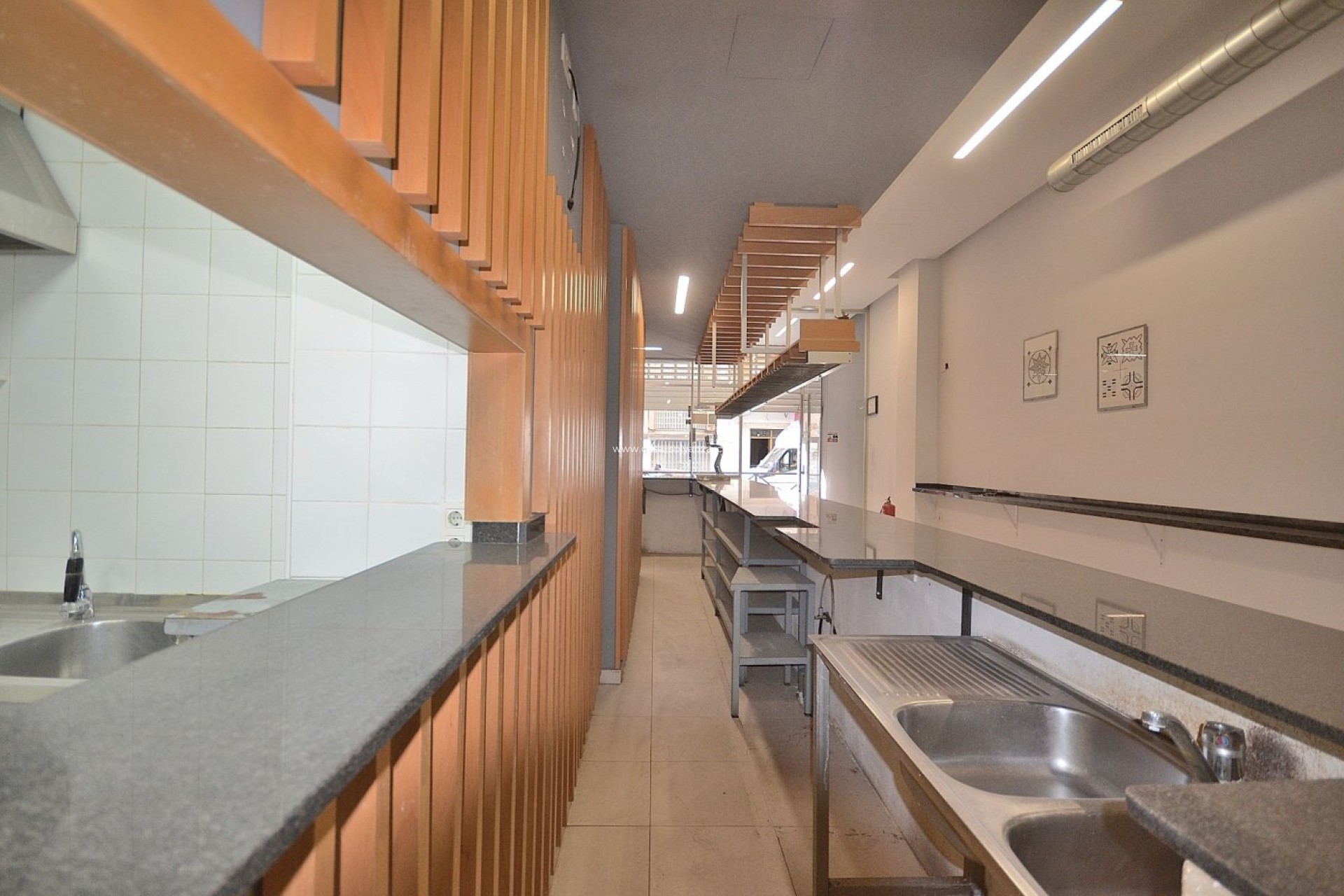 Revente - Commercial - Torrevieja - Center