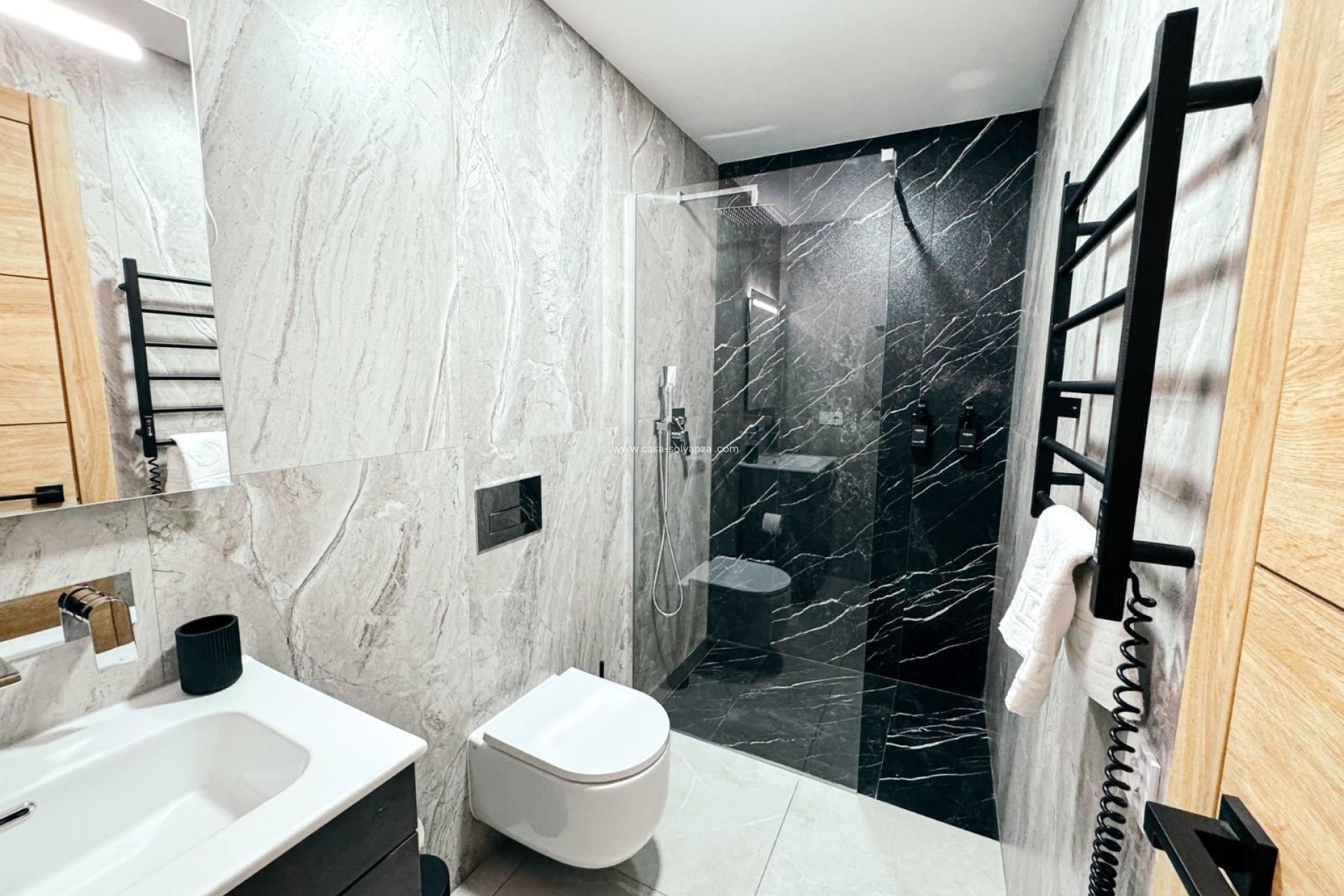 Revente - Commercial - Torrevieja - Center