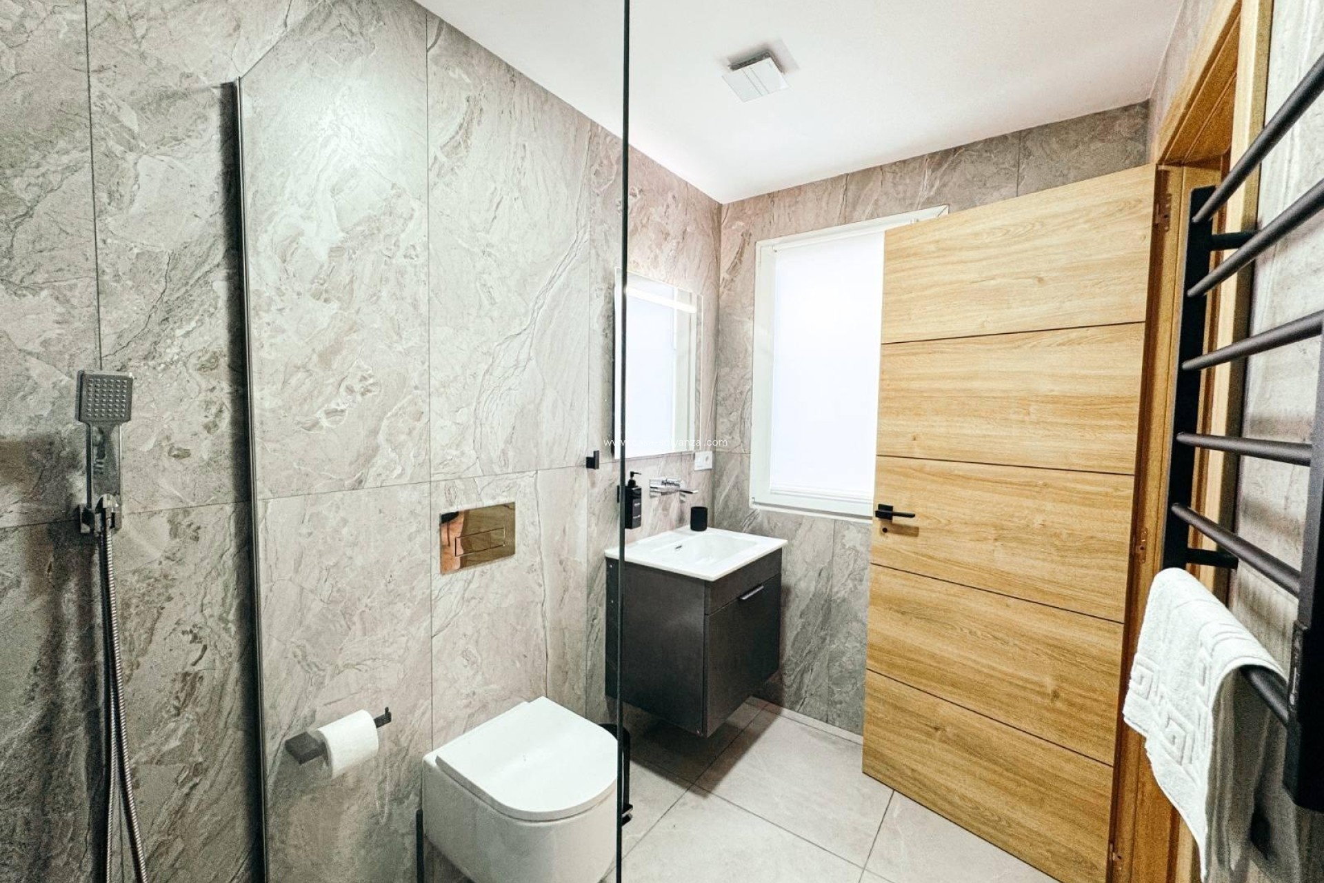 Revente - Commercial - Torrevieja - Center