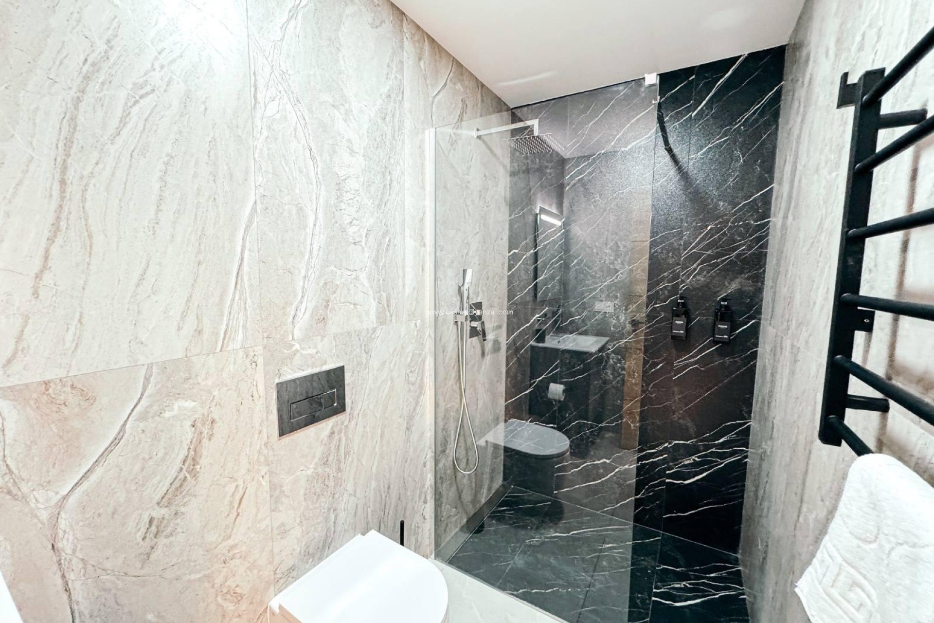 Revente - Commercial - Torrevieja - Center