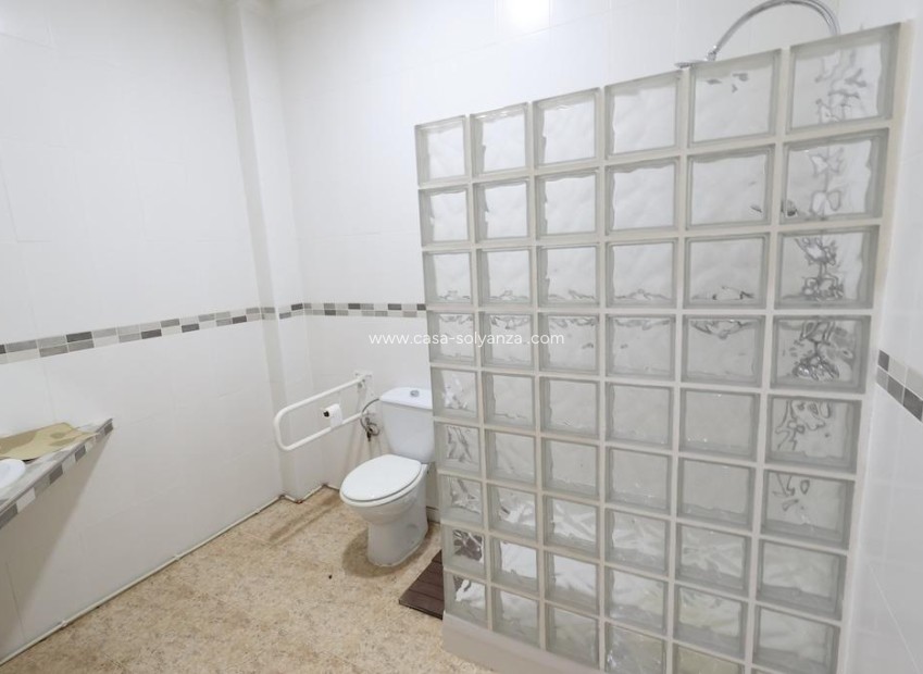 Revente - Commercial - Torrevieja - Center