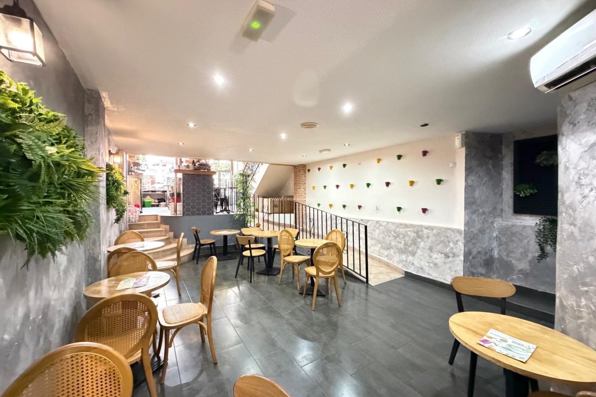 Revente - Commercial - Torrevieja - Center